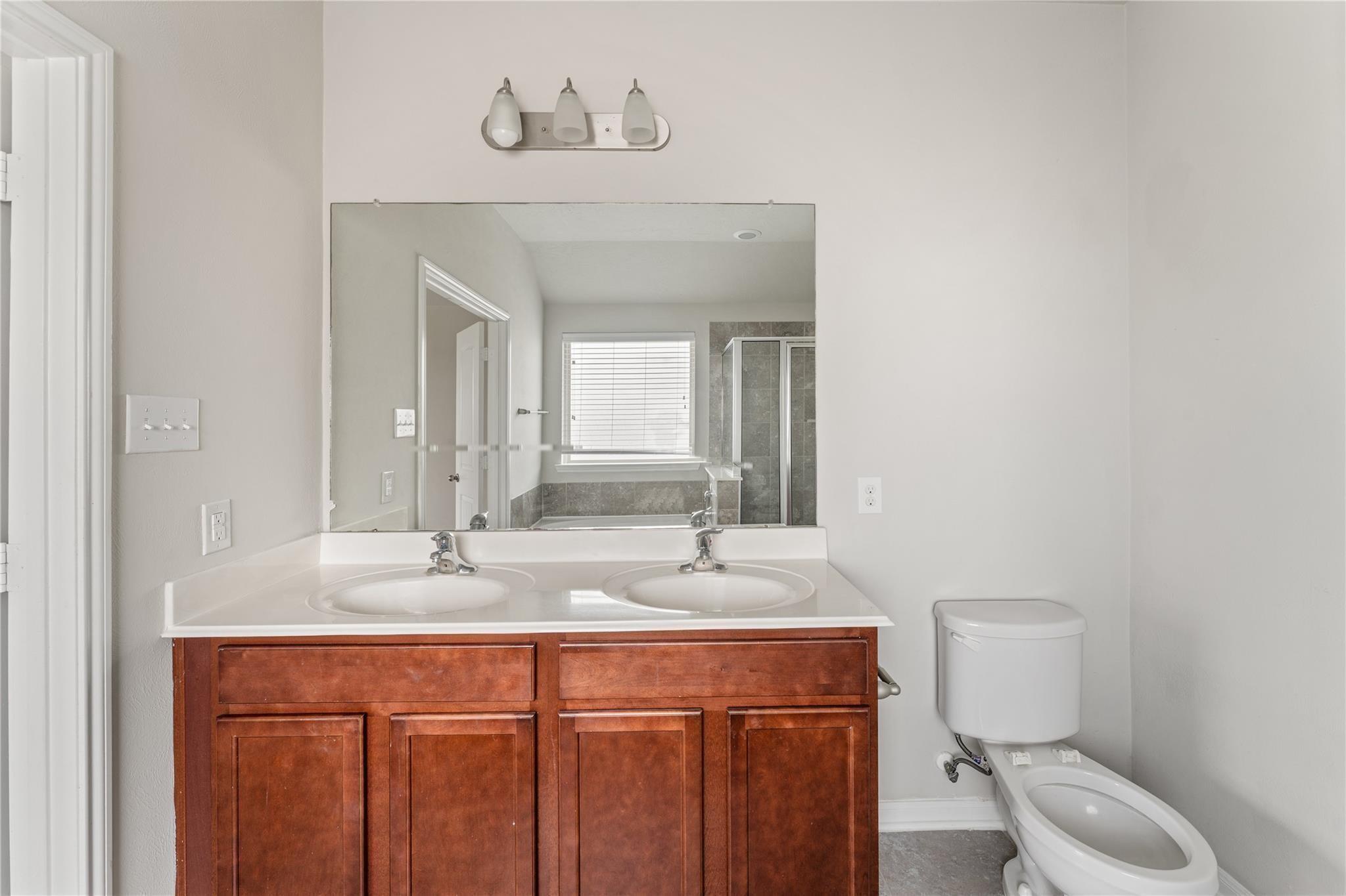 8014 Oxbow Manor Lane