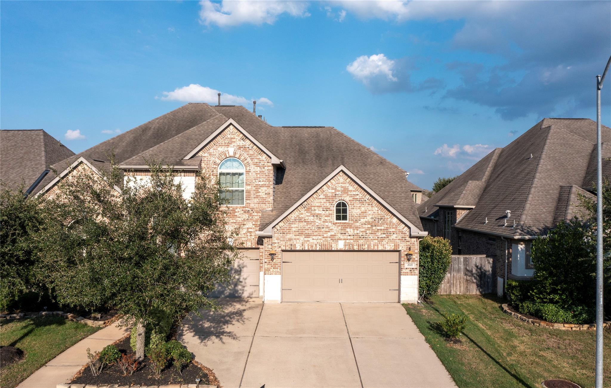 2727 Richmond Ridge Lane