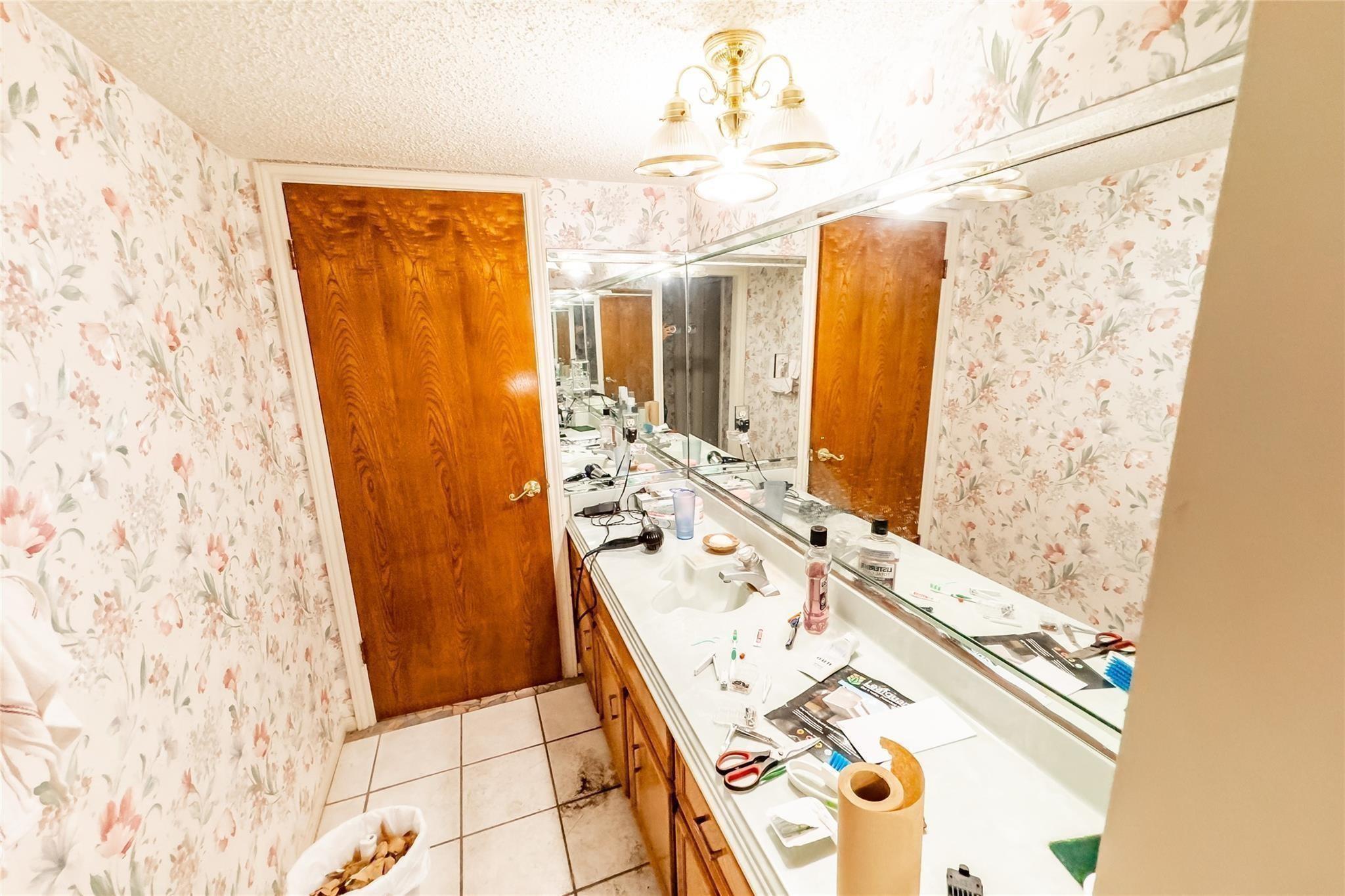 890 Rattlesnake Road