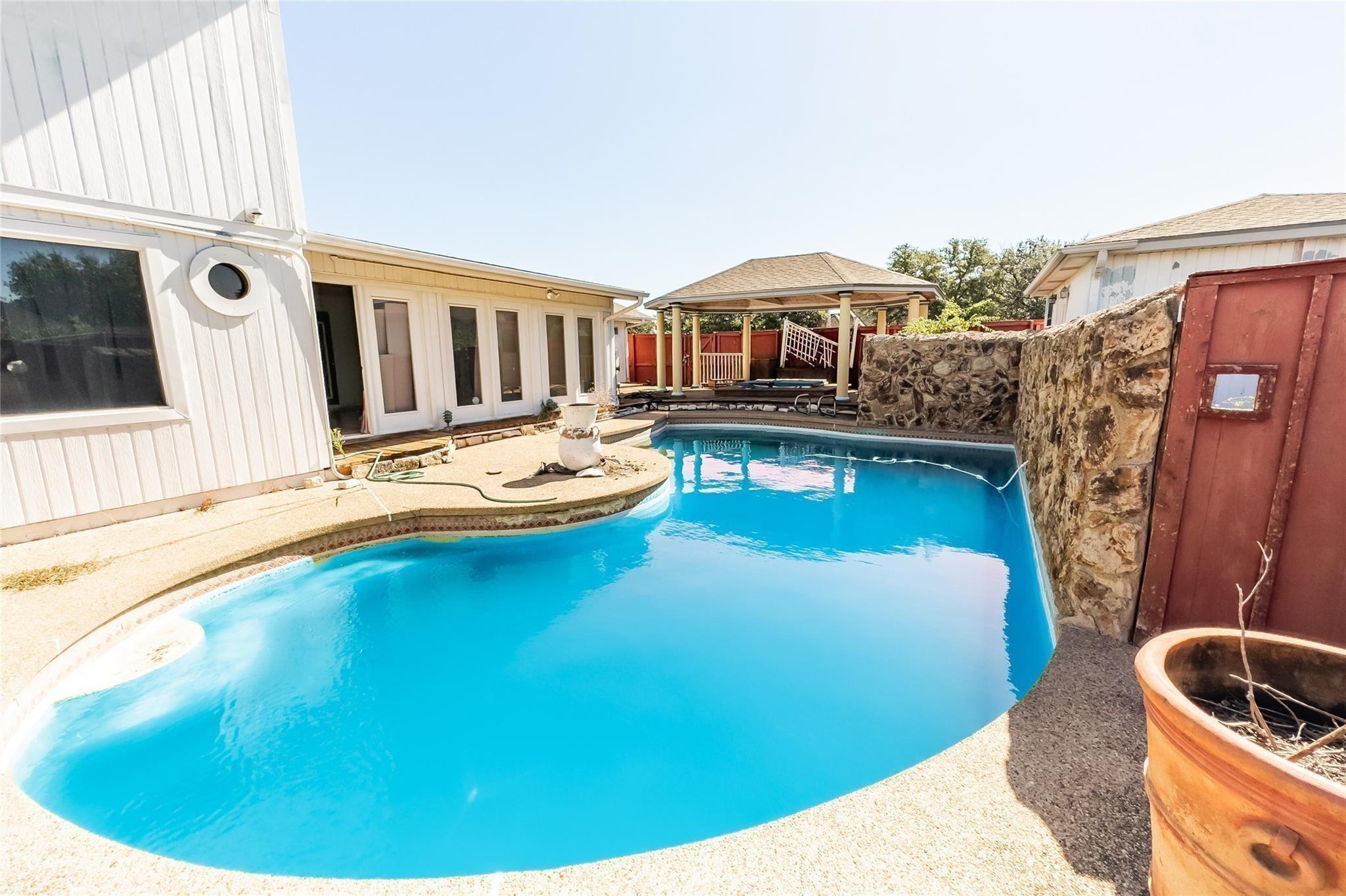 890 Rattlesnake Road