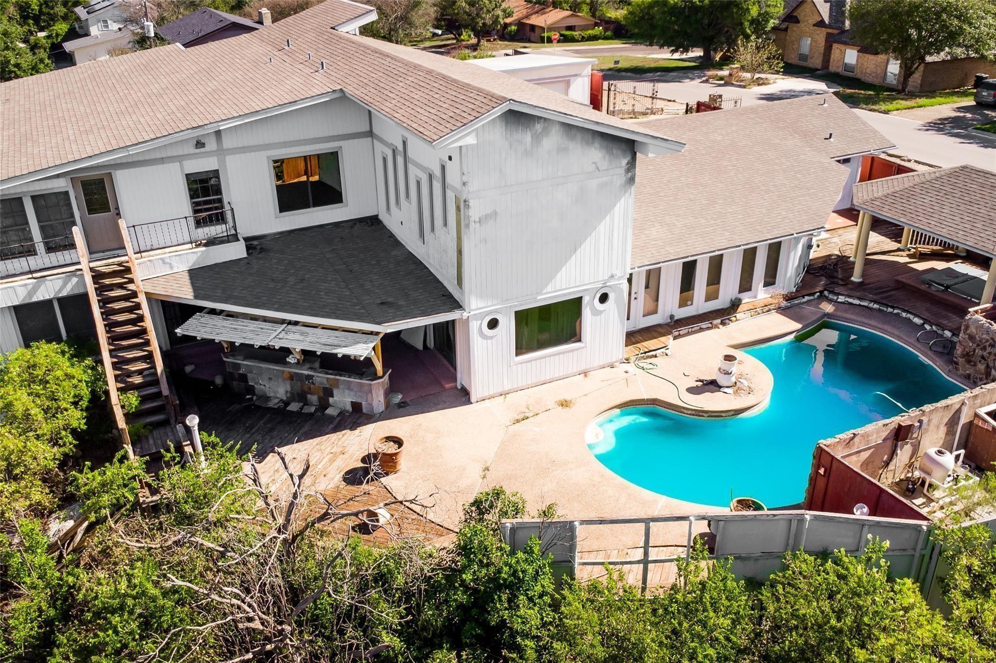 890 Rattlesnake Road