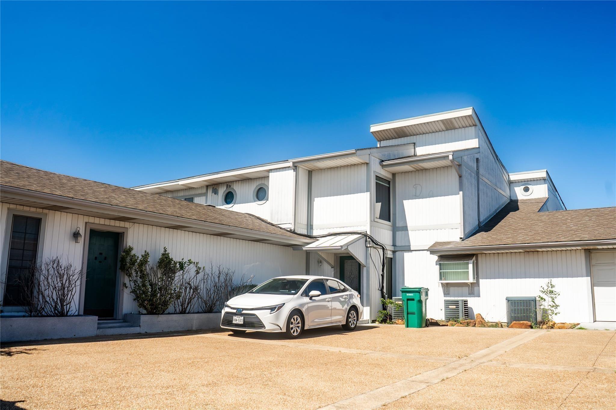 890 Rattlesnake Road