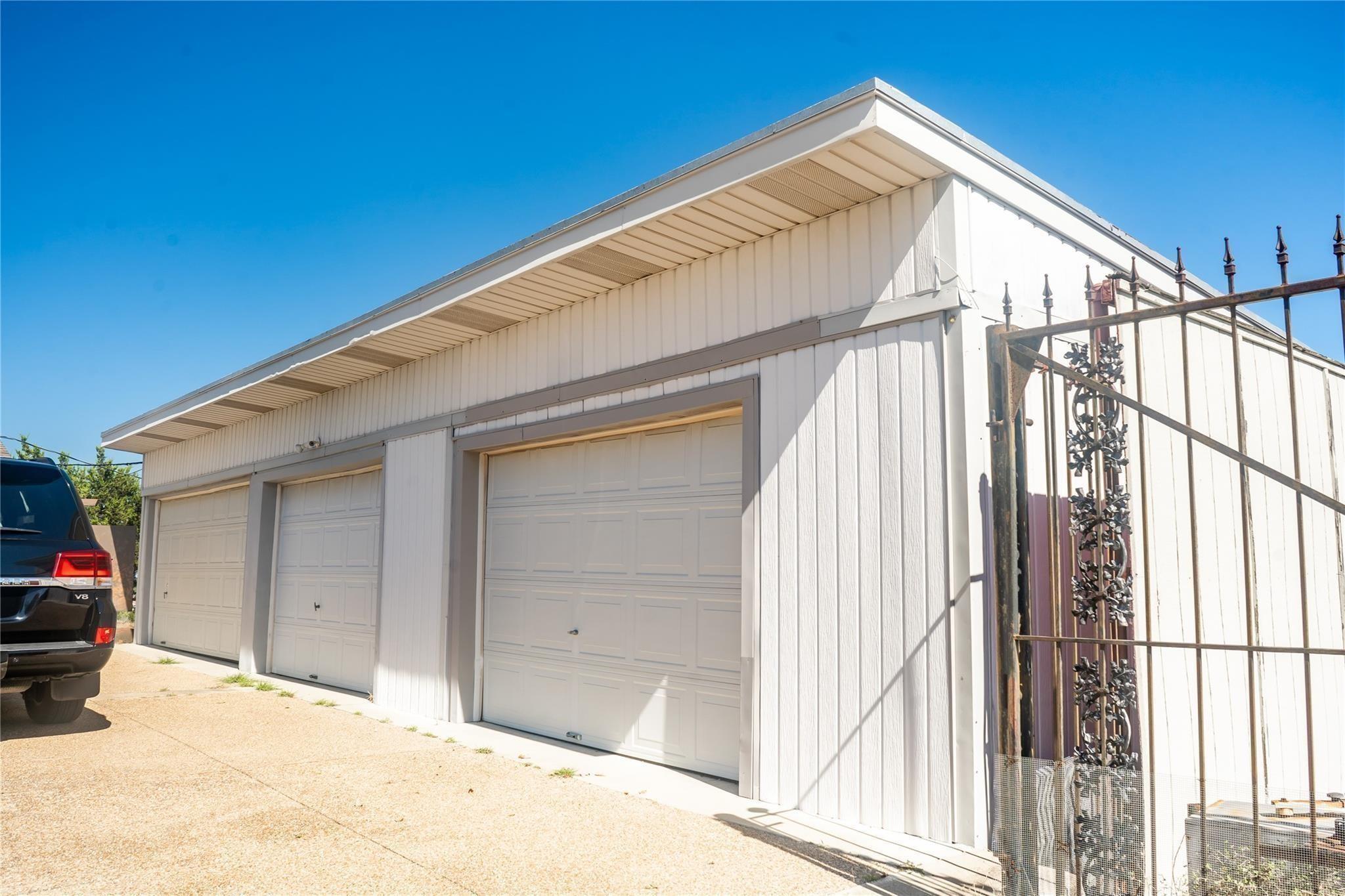 890 Rattlesnake Road