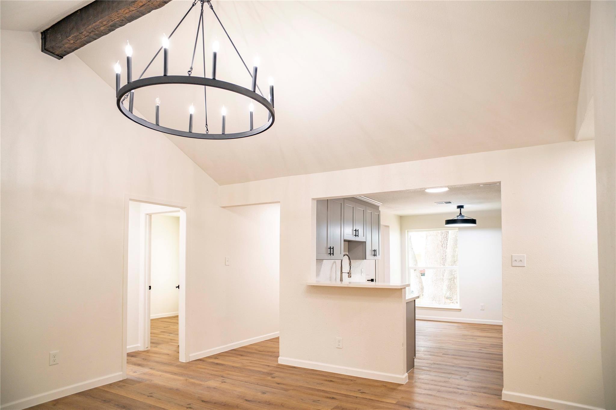 9214 Woodland Oaks Drive