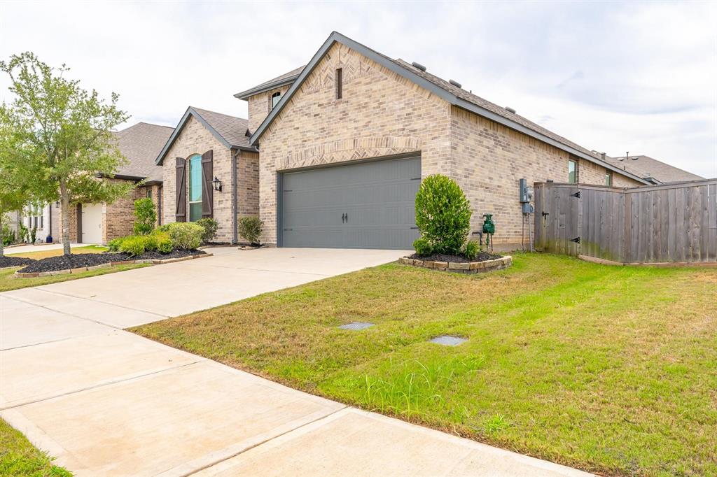 30423 Agave Circle Court