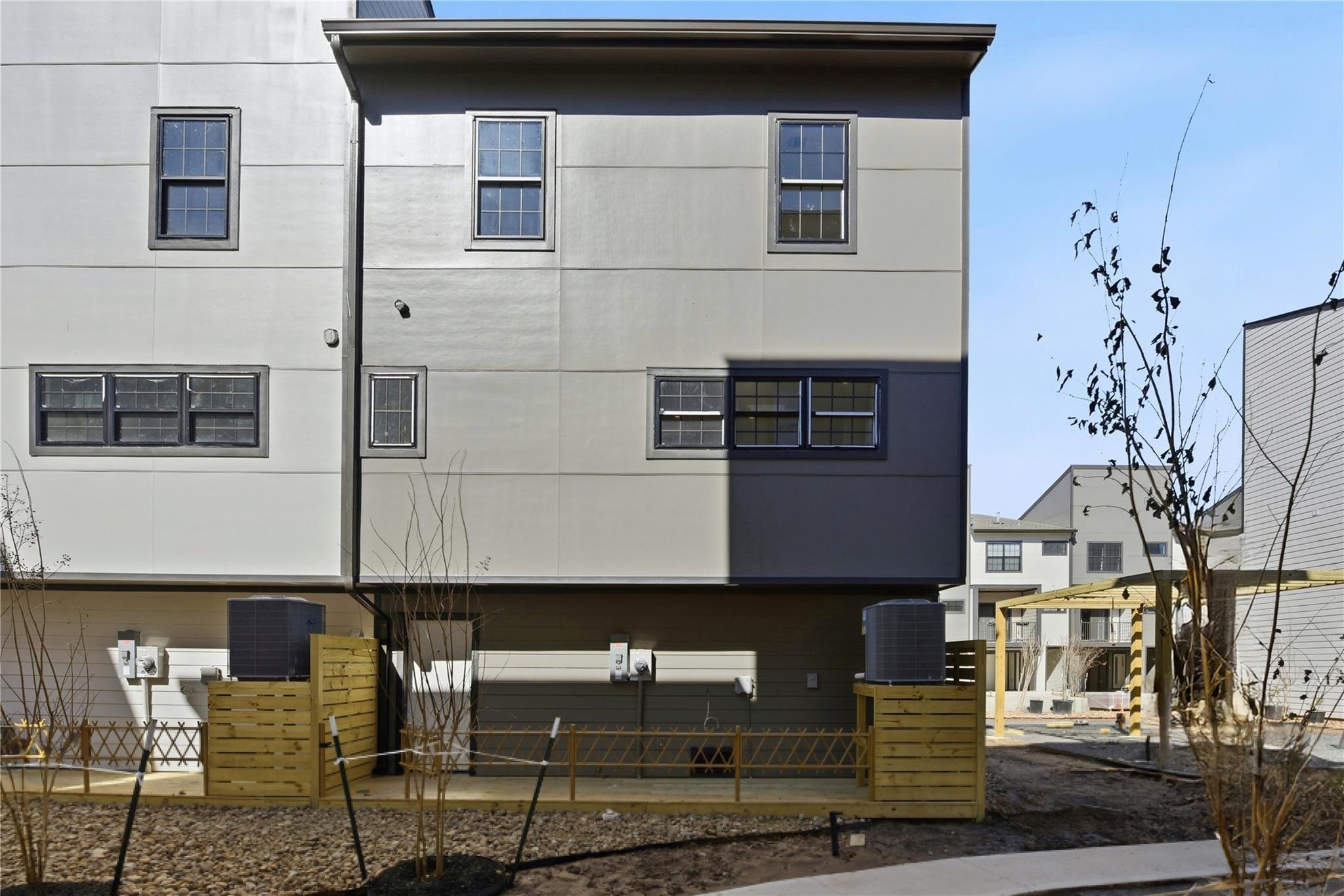 11933 N Hoa Sen Circle