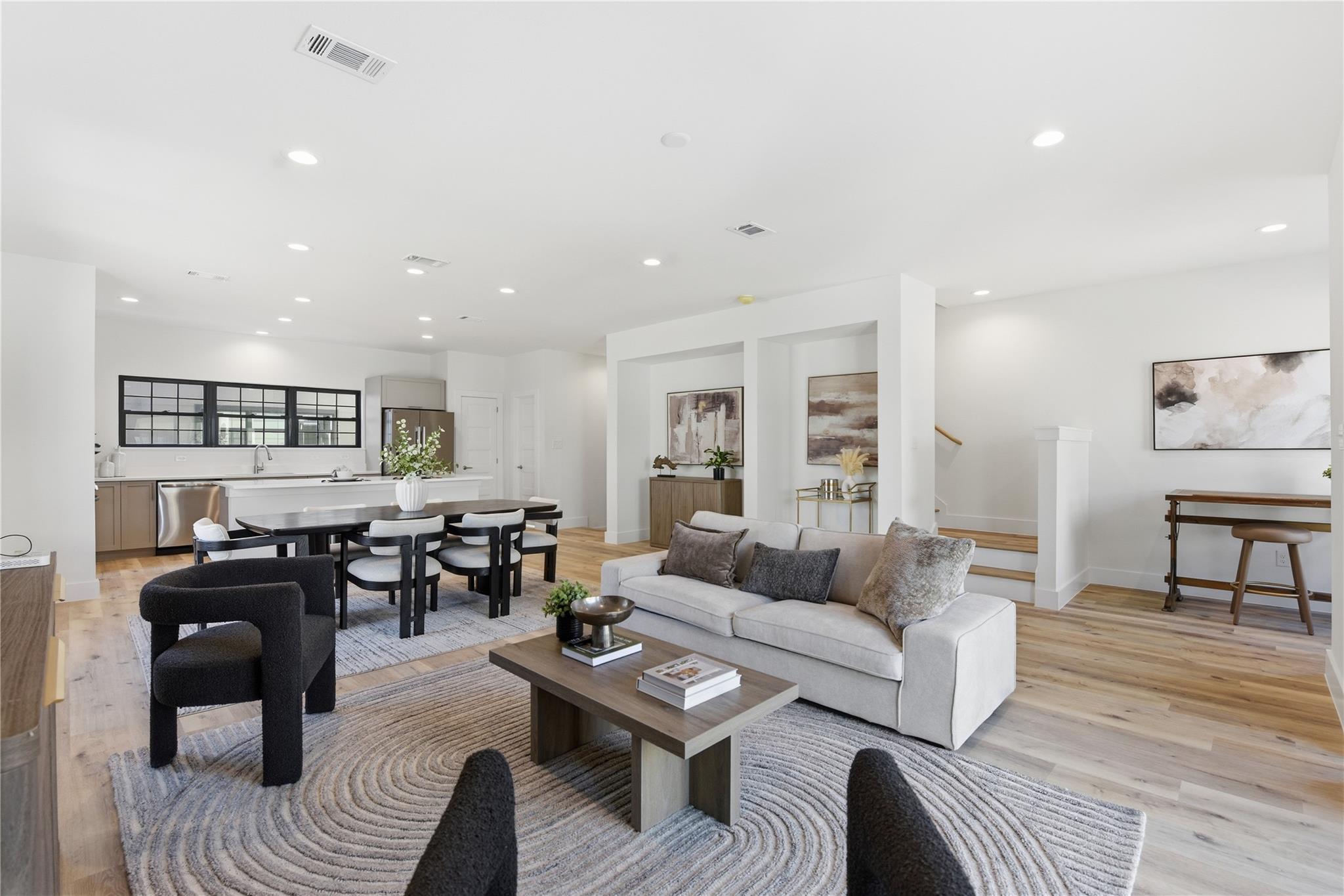 11933 N Hoa Sen Circle