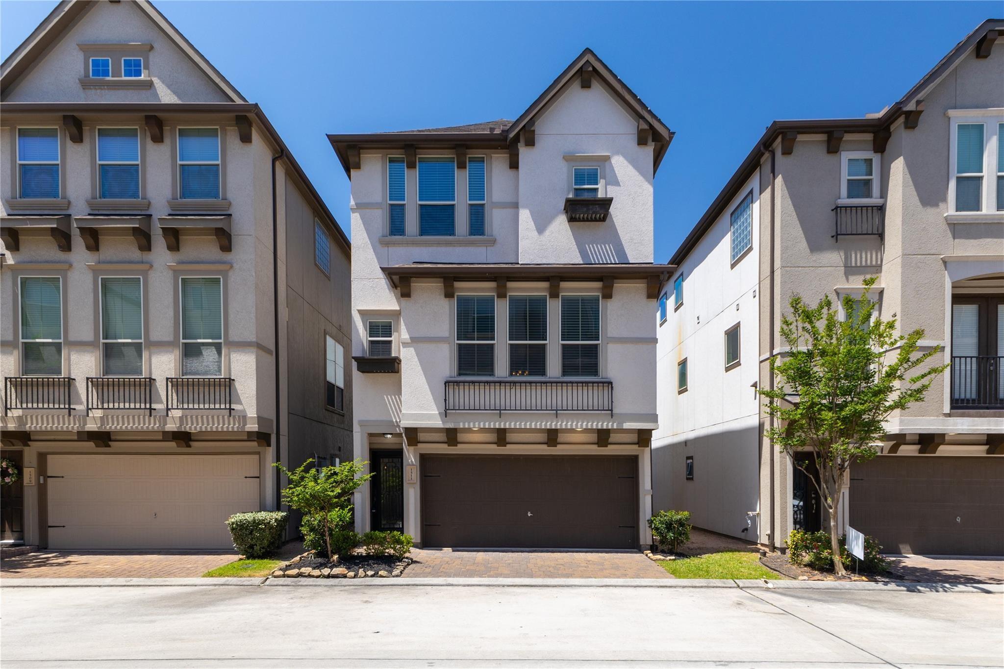 1511 Peyton Oaks Place
