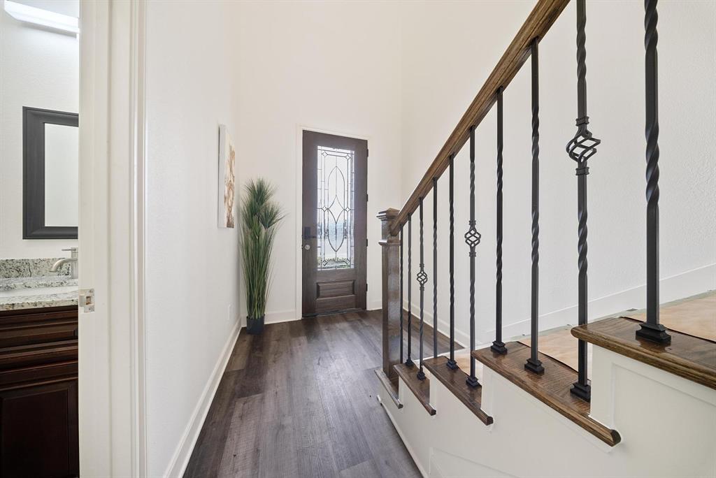 1942 Olivos Street