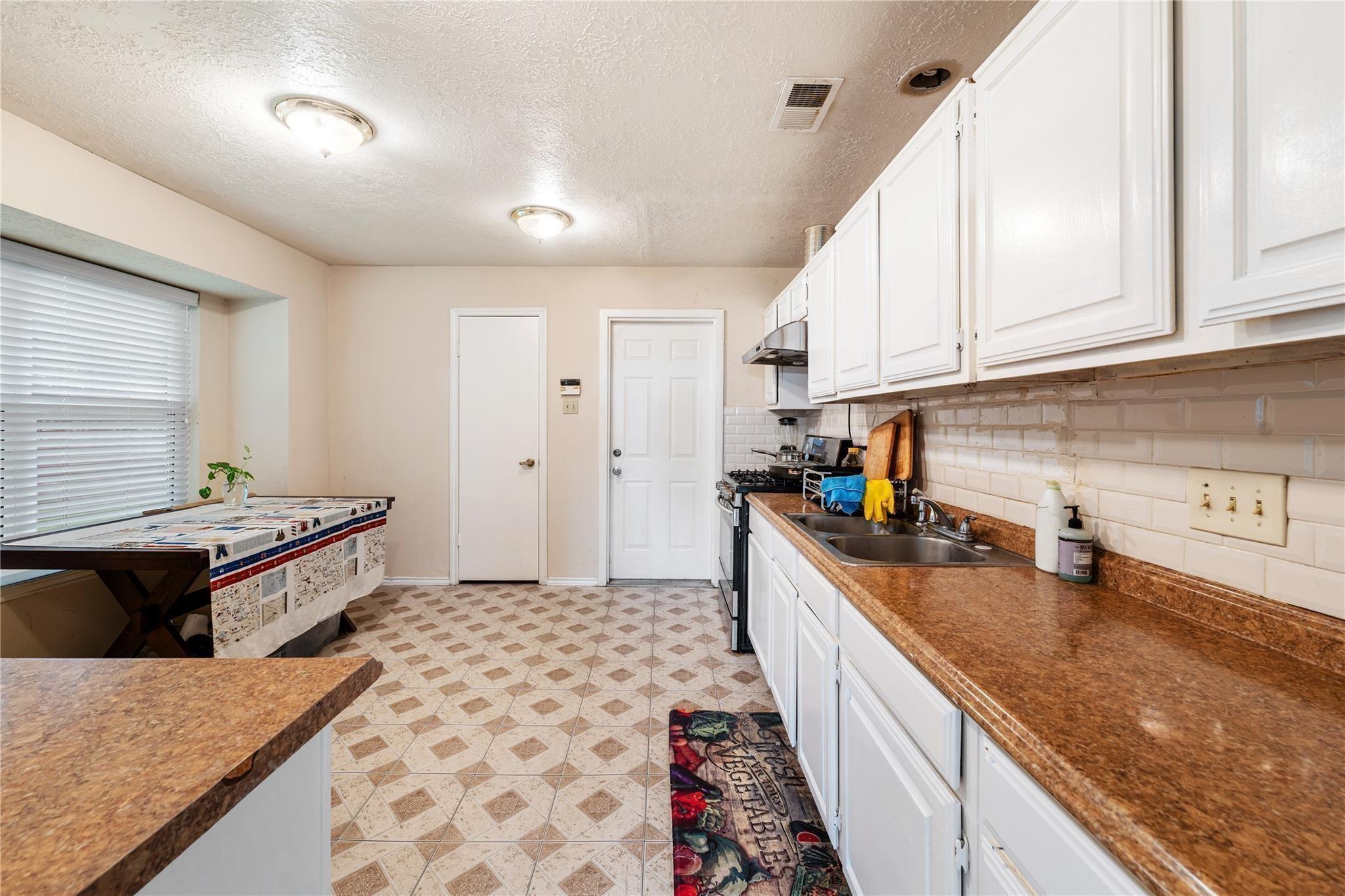 13418 Cricket Wood Circle