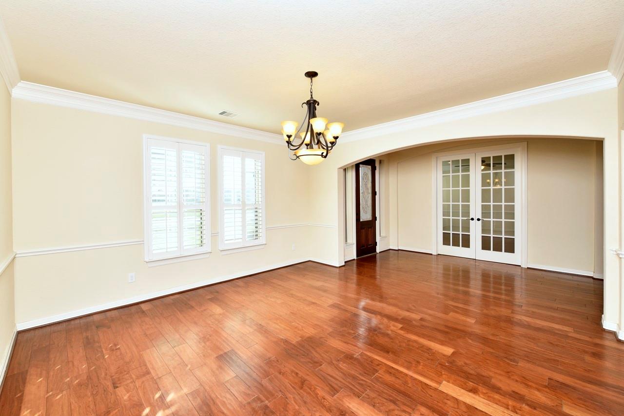 6010 Crystal Water Drive