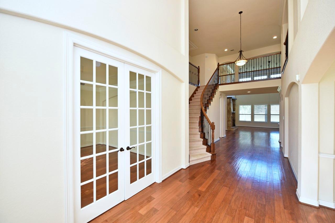 6010 Crystal Water Drive