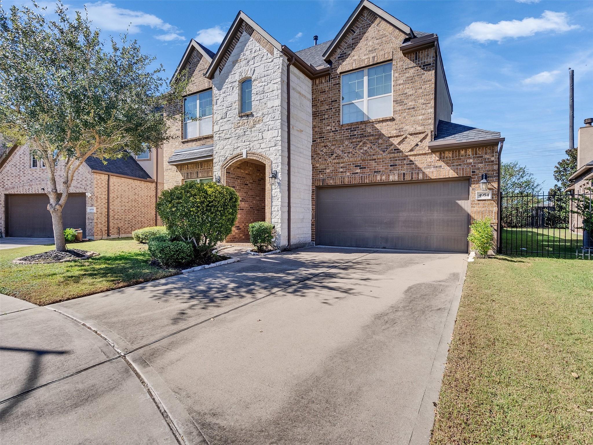 4954 Thunder Creek Lane