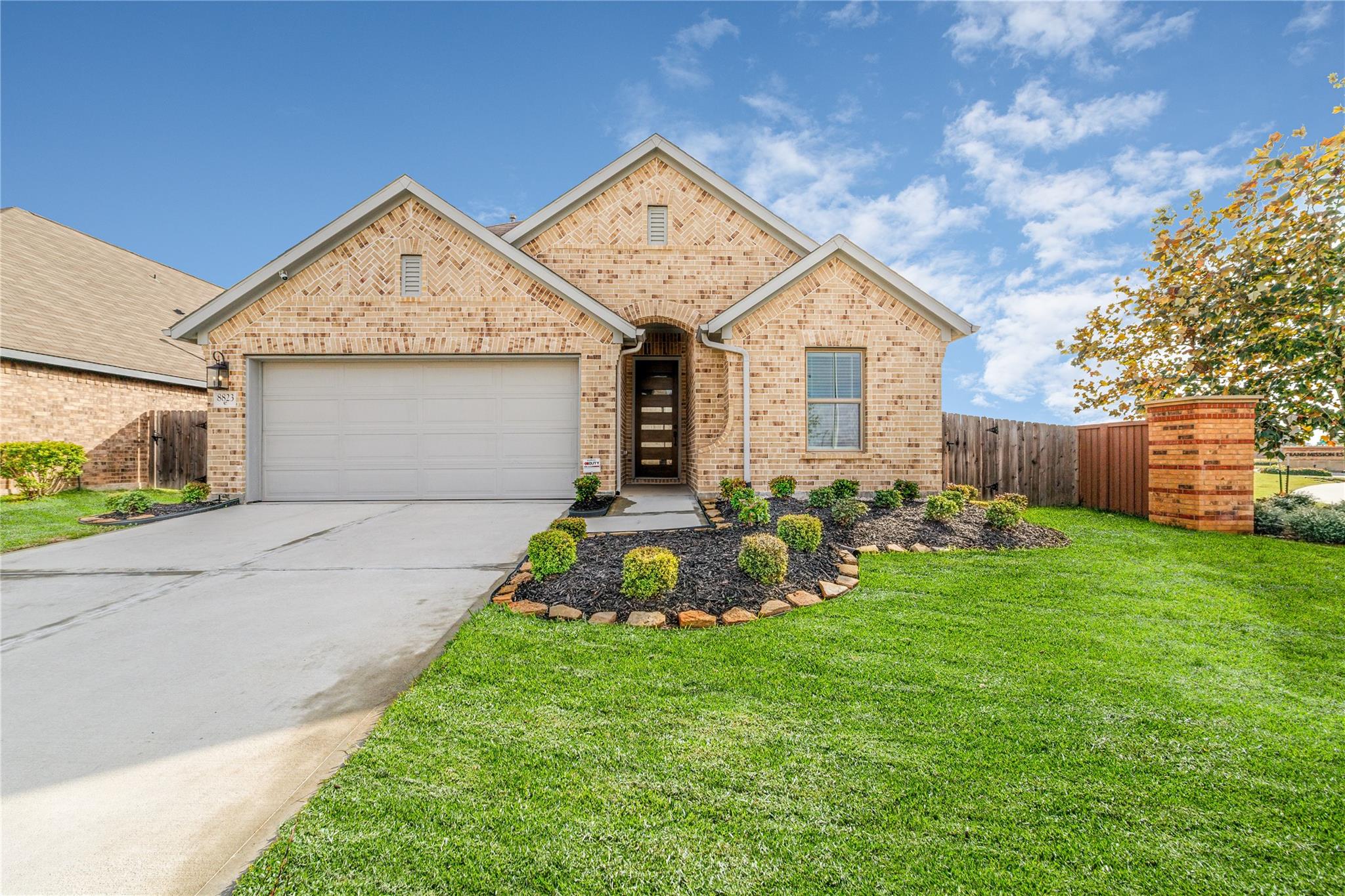 8823 Barton Valley Drive