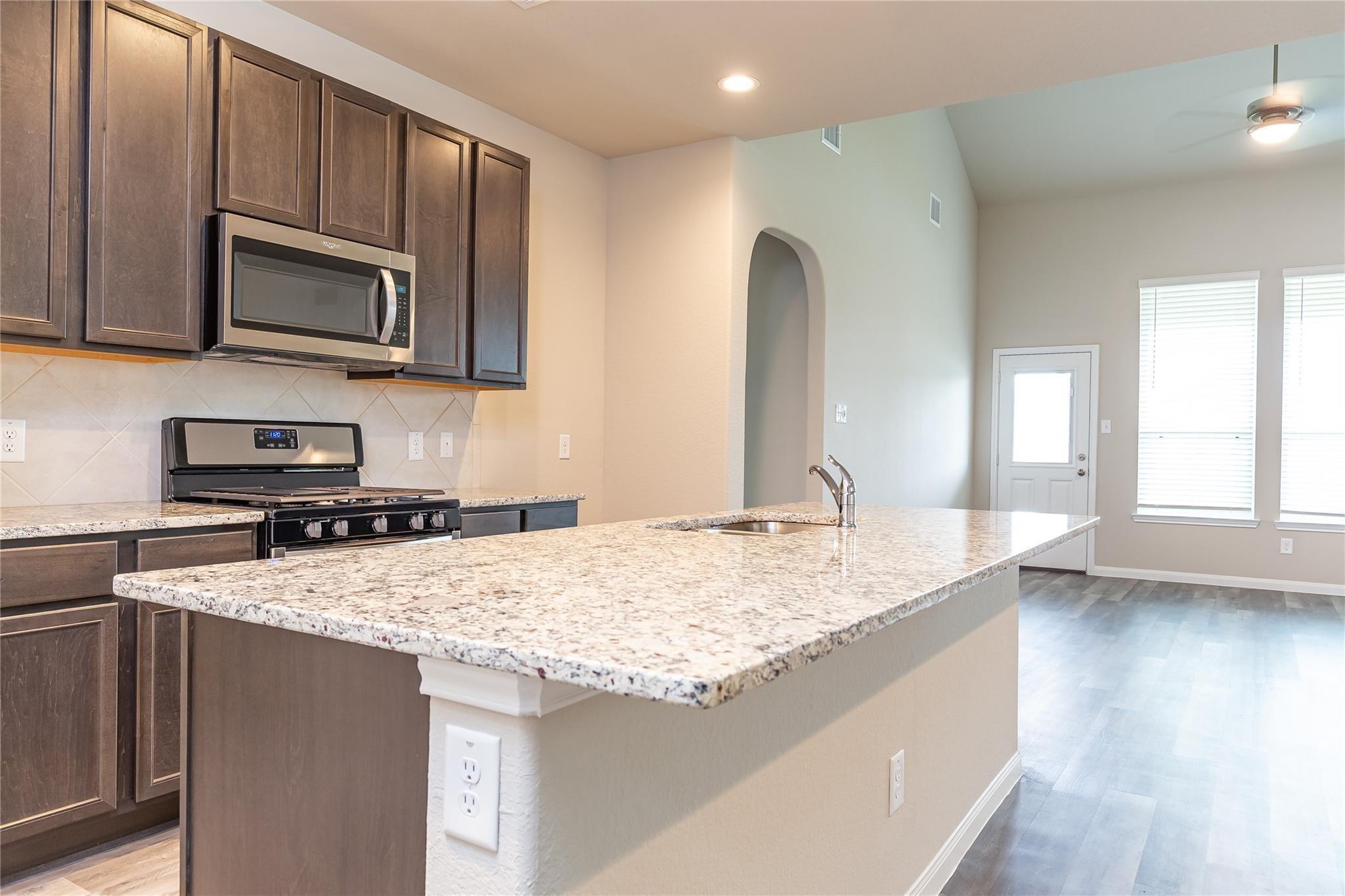 24630 Bastiani Canvas Lane