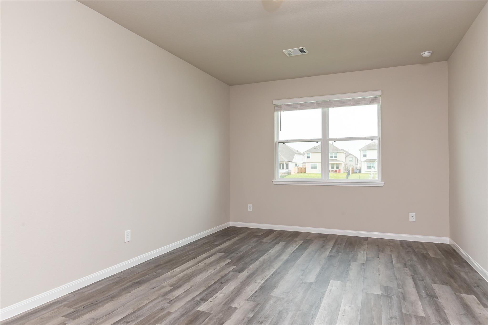 24630 Bastiani Canvas Lane