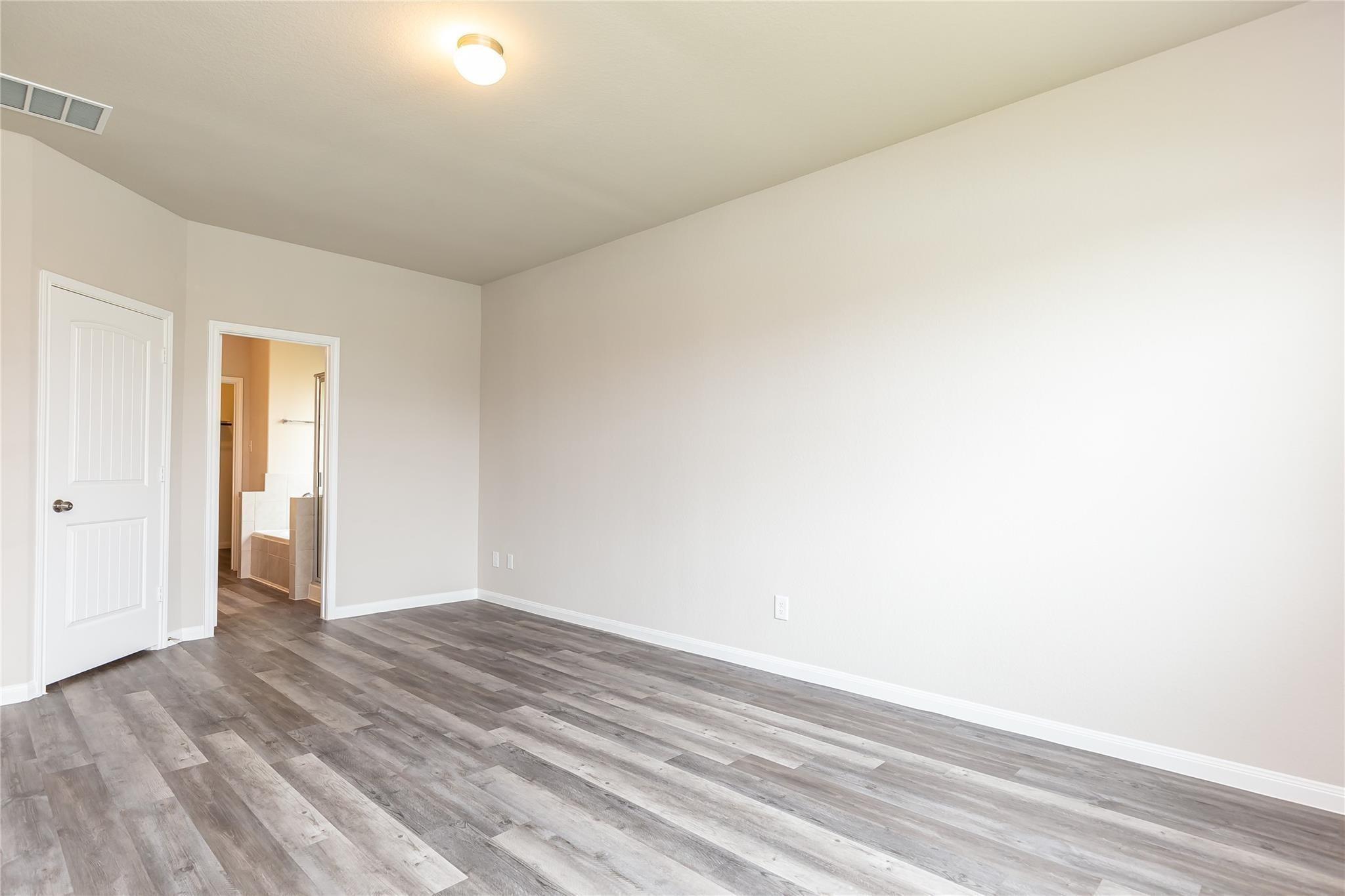 24630 Bastiani Canvas Lane