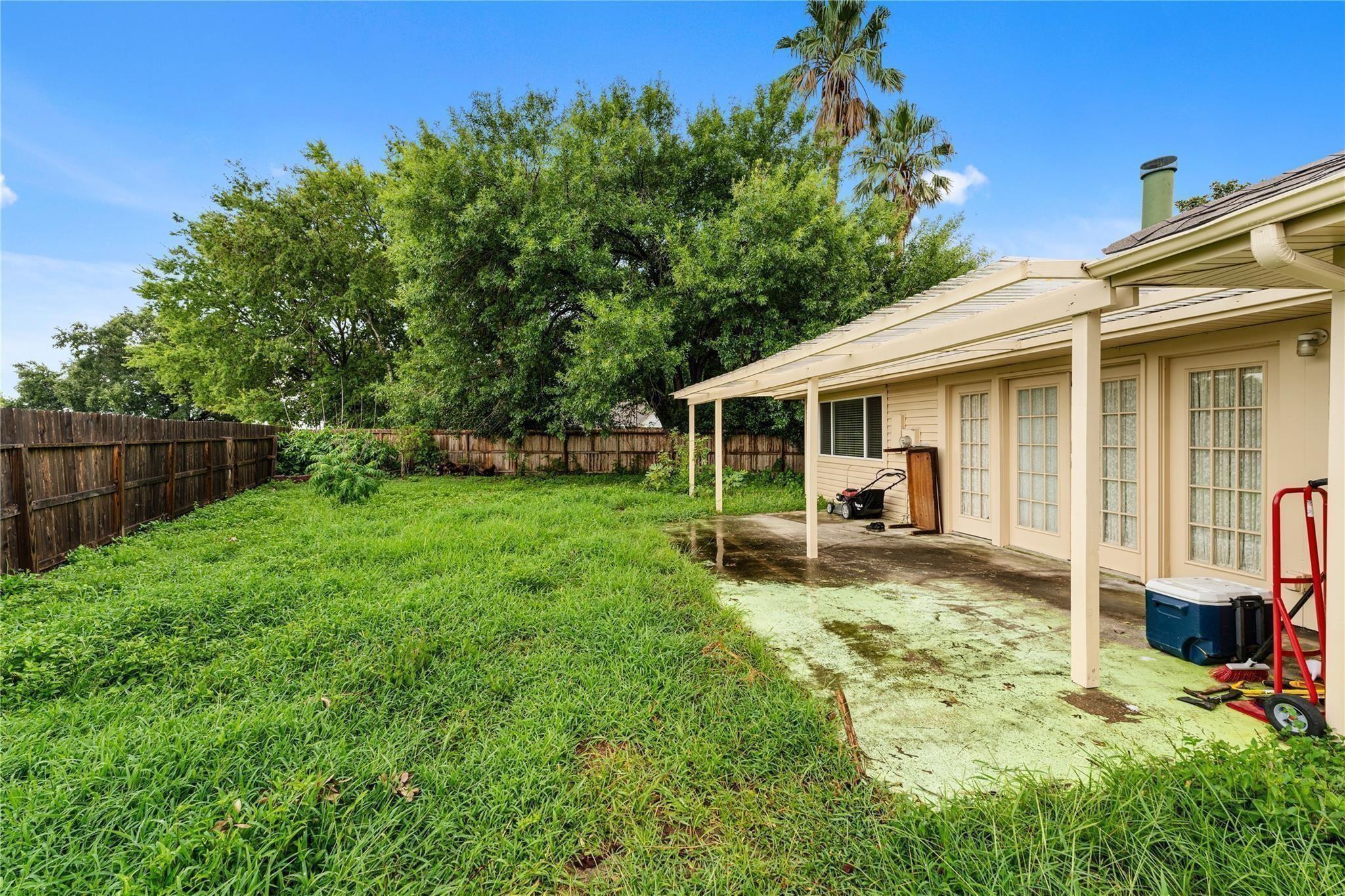 13418 Cricket Wood Circle