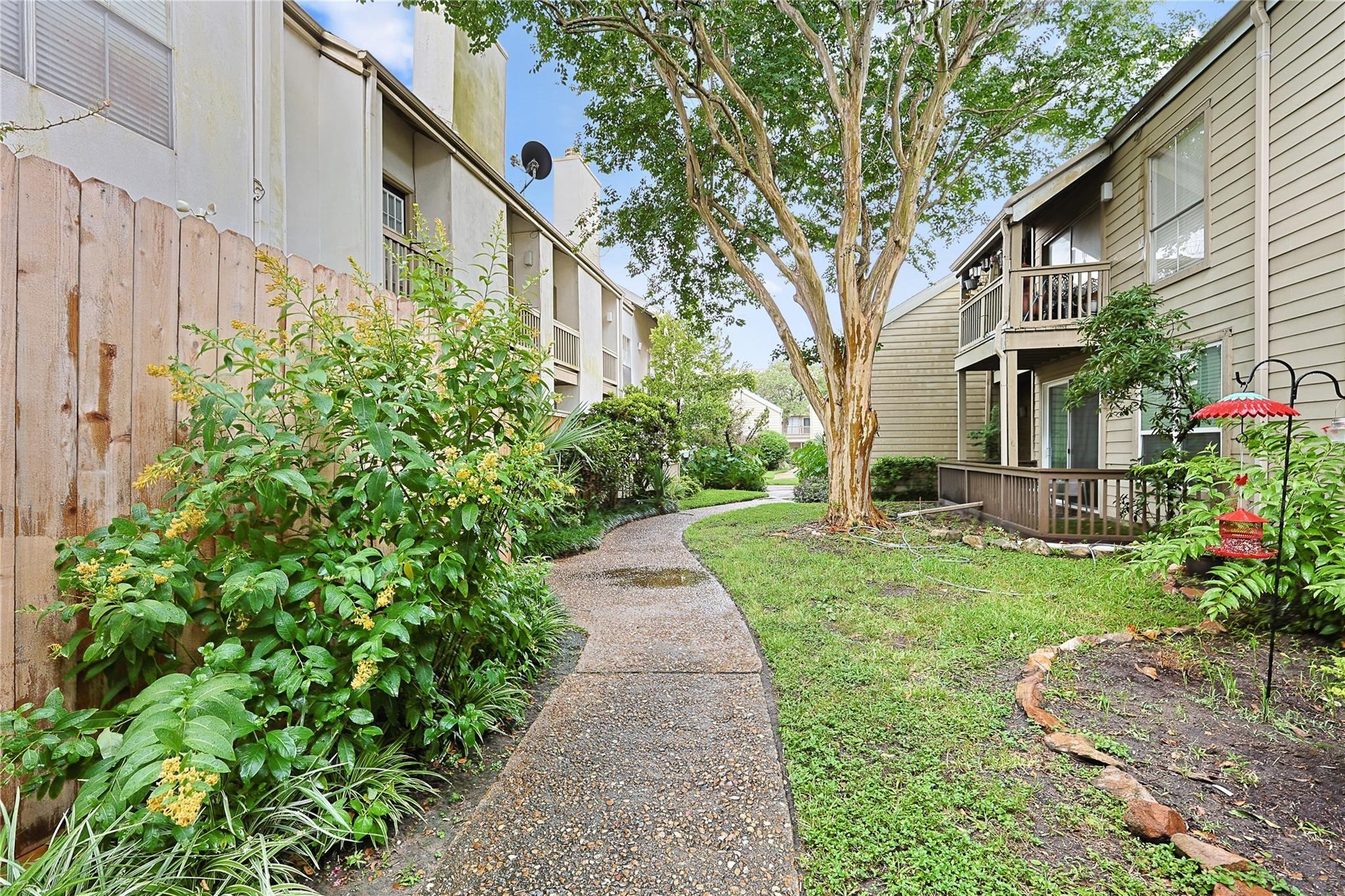 2100 Tanglewilde Street # 131