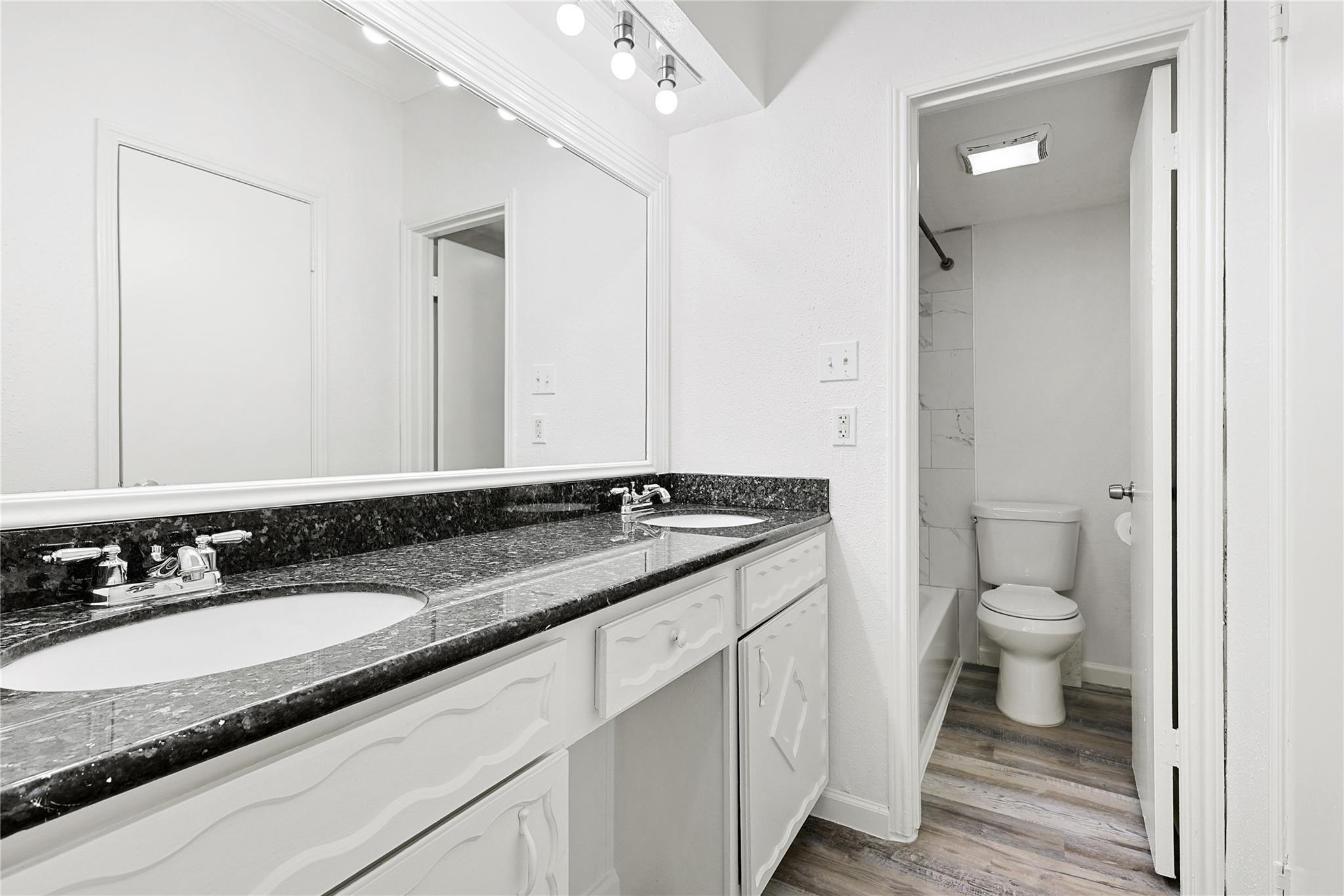 2100 Tanglewilde Street # 131