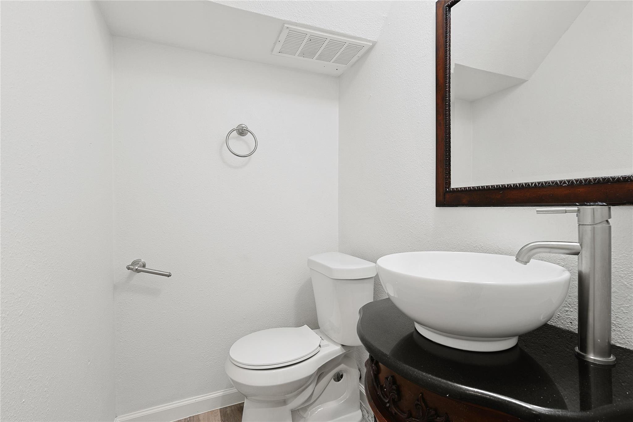 2100 Tanglewilde Street # 131