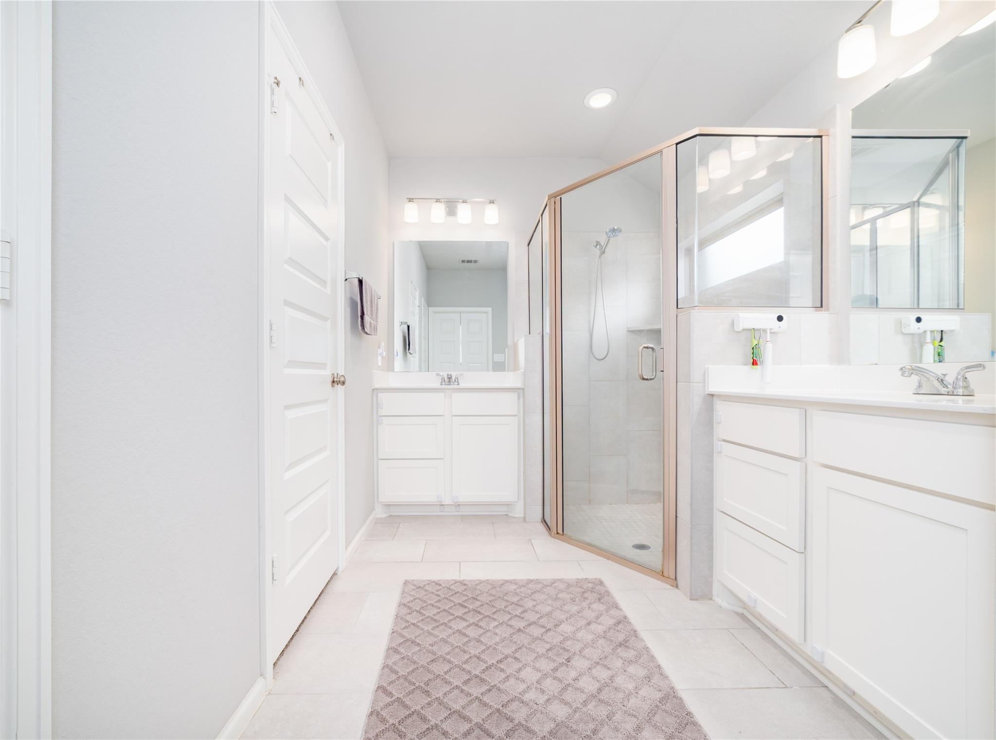 10443 Cecilia Star Lane
