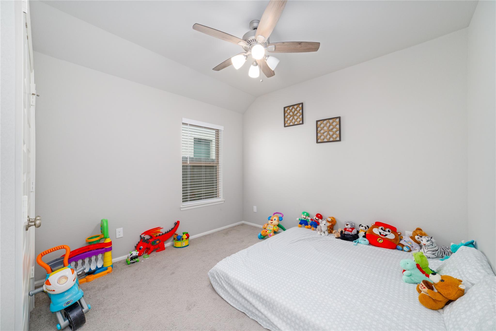 10443 Cecilia Star Lane