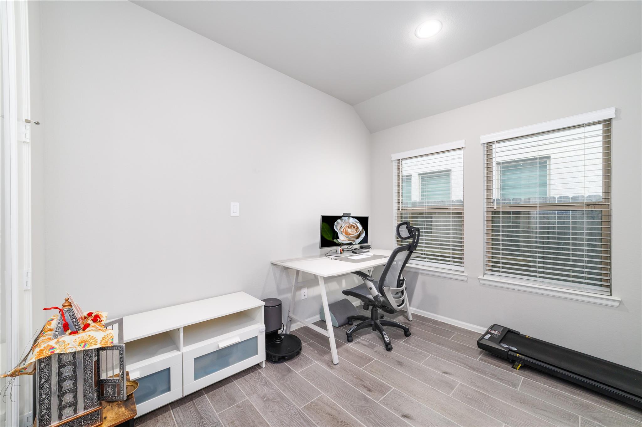 10443 Cecilia Star Lane