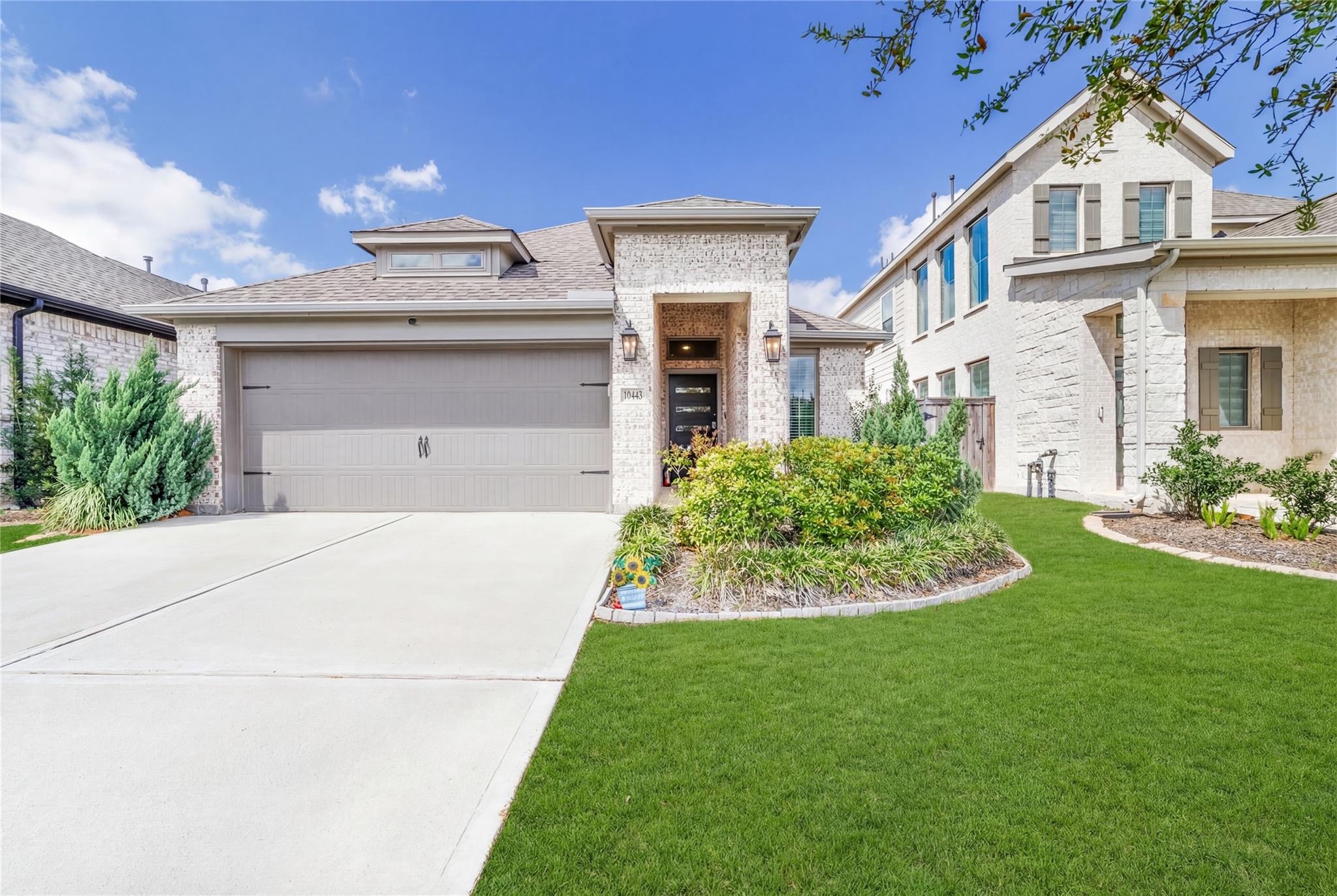 10443 Cecilia Star Lane