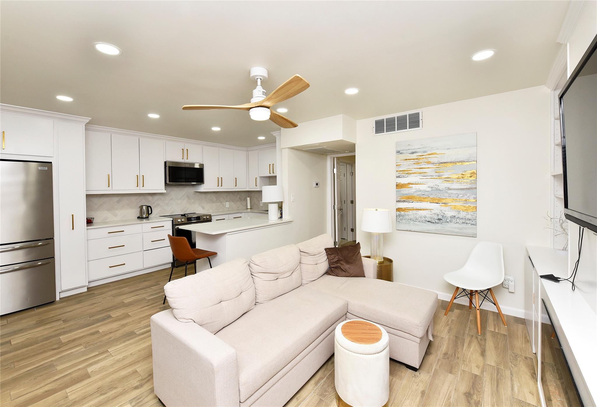 3224 Timmons Lane # 112