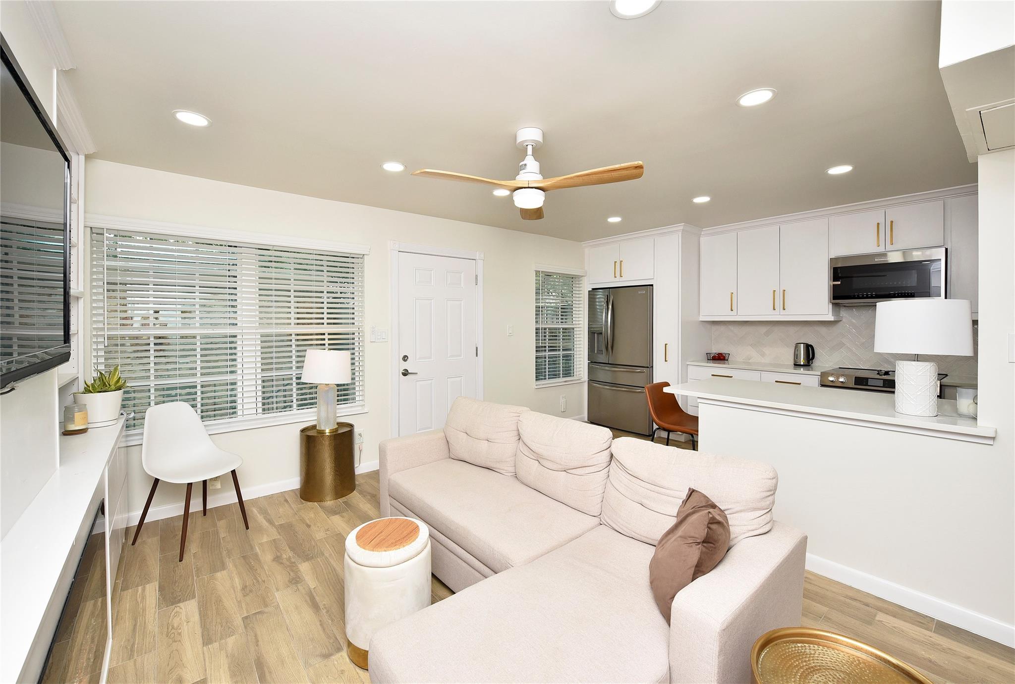 3224 Timmons Lane # 112