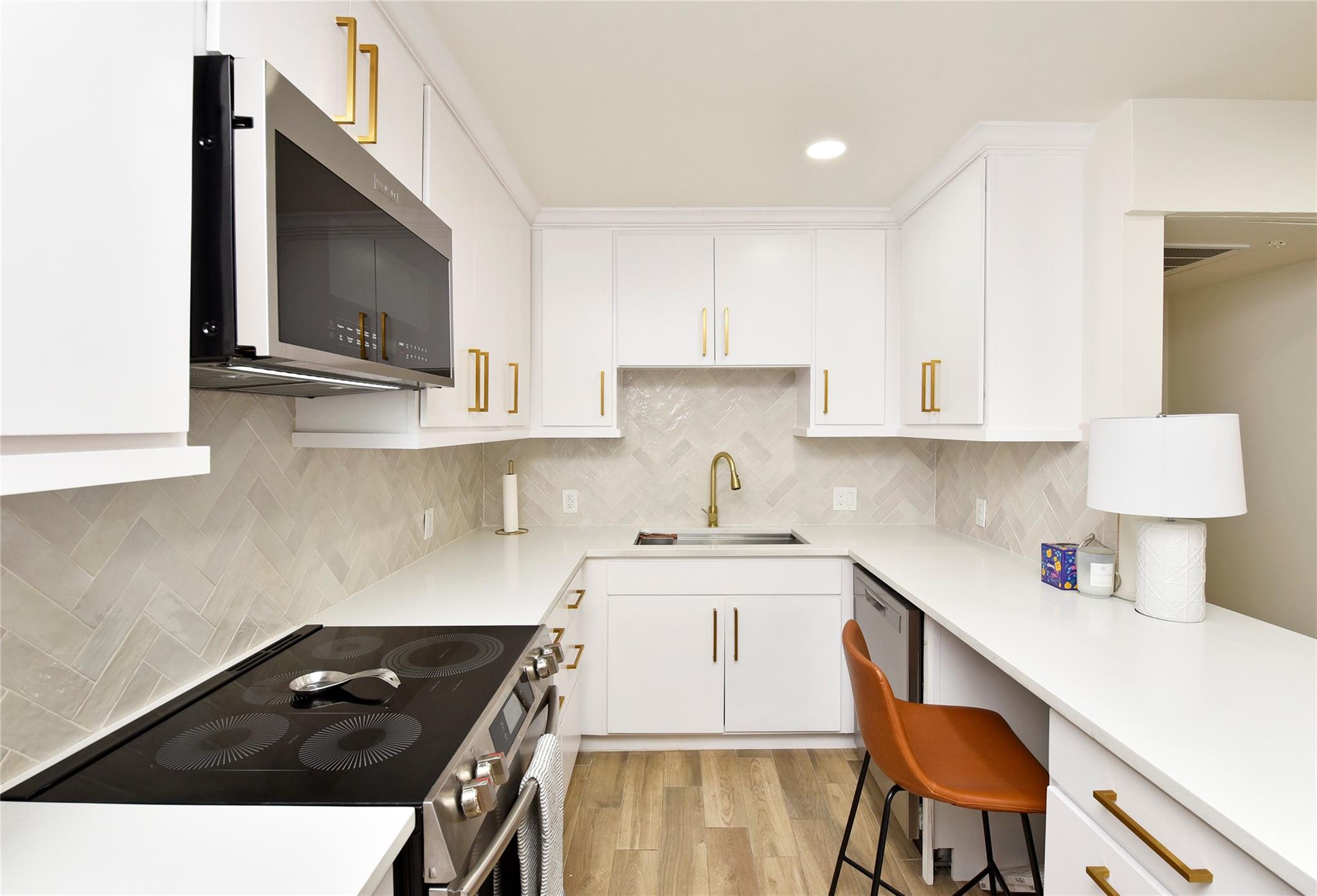 3224 Timmons Lane # 112