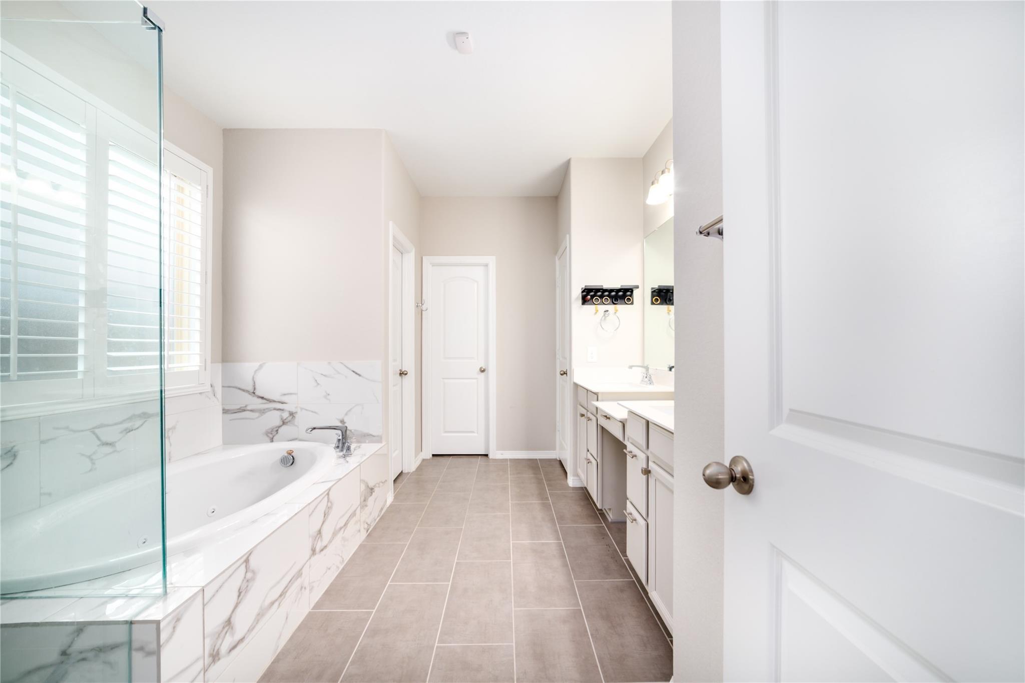 18235 Winding Willow Oak Way