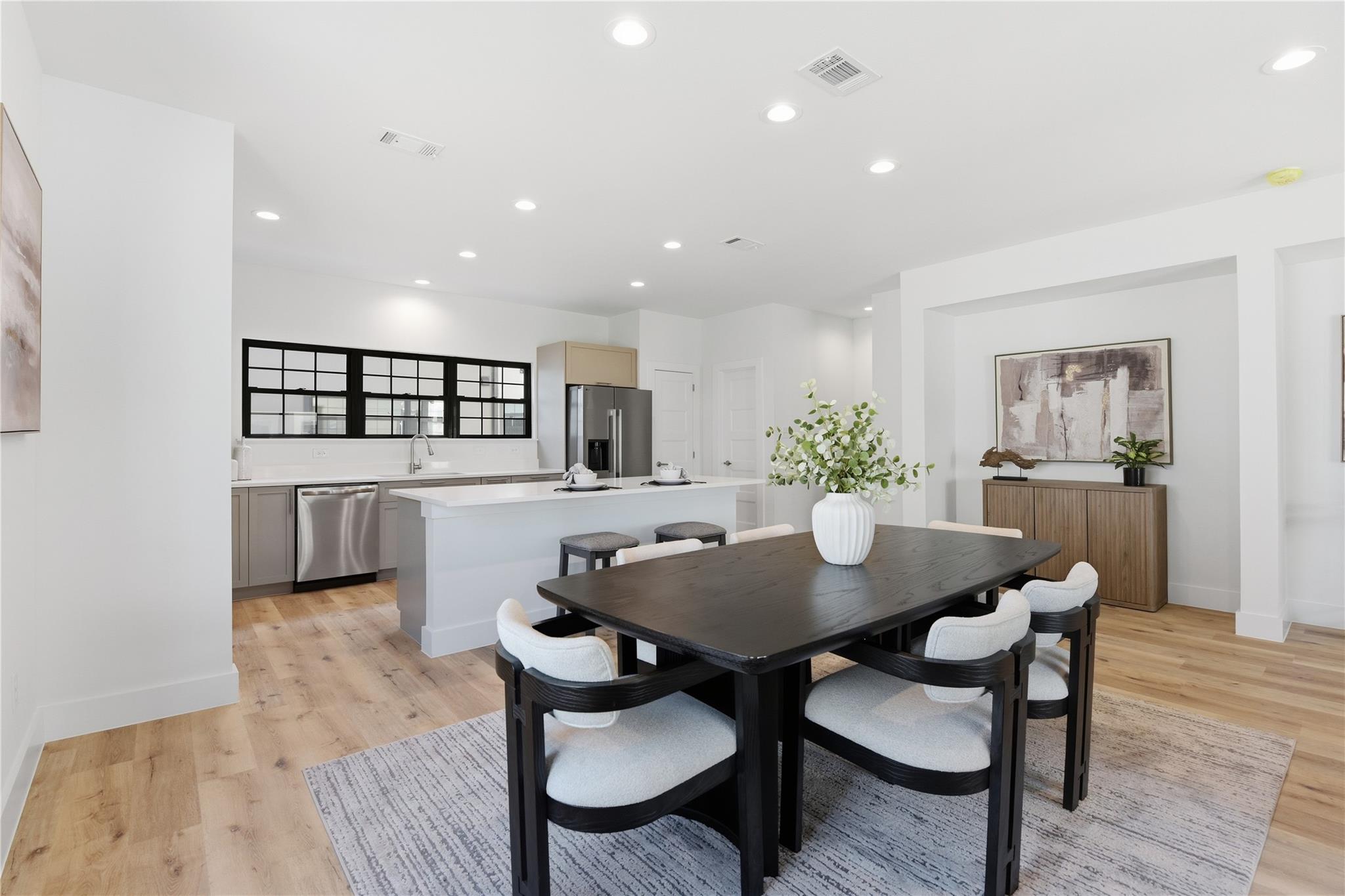 11917 N Hoa Sen Circle