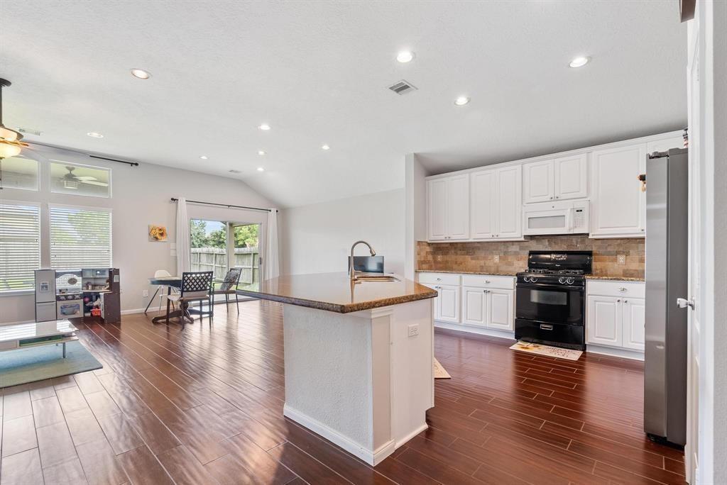 8206 Caldera Lane