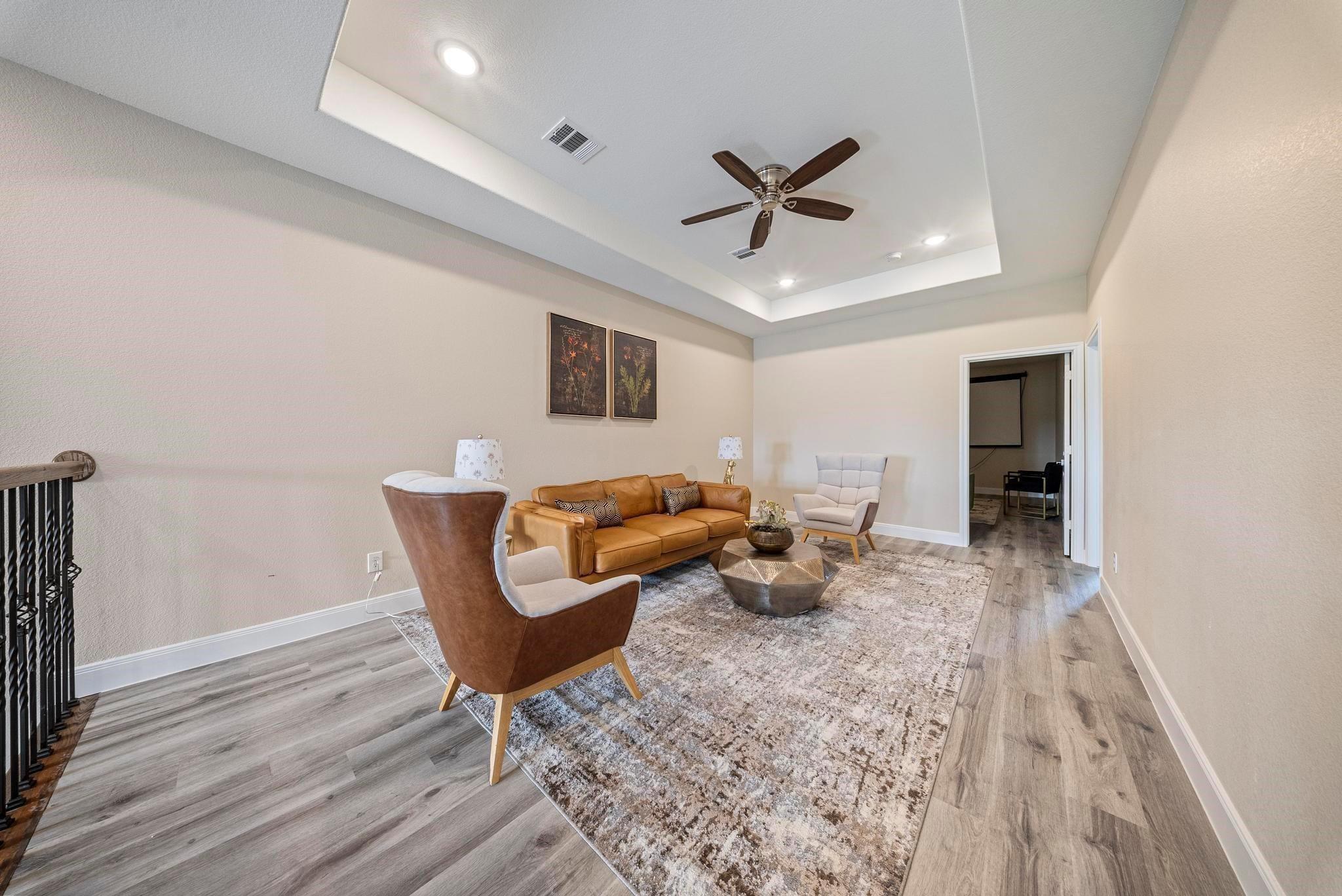 2015 Olivos Street