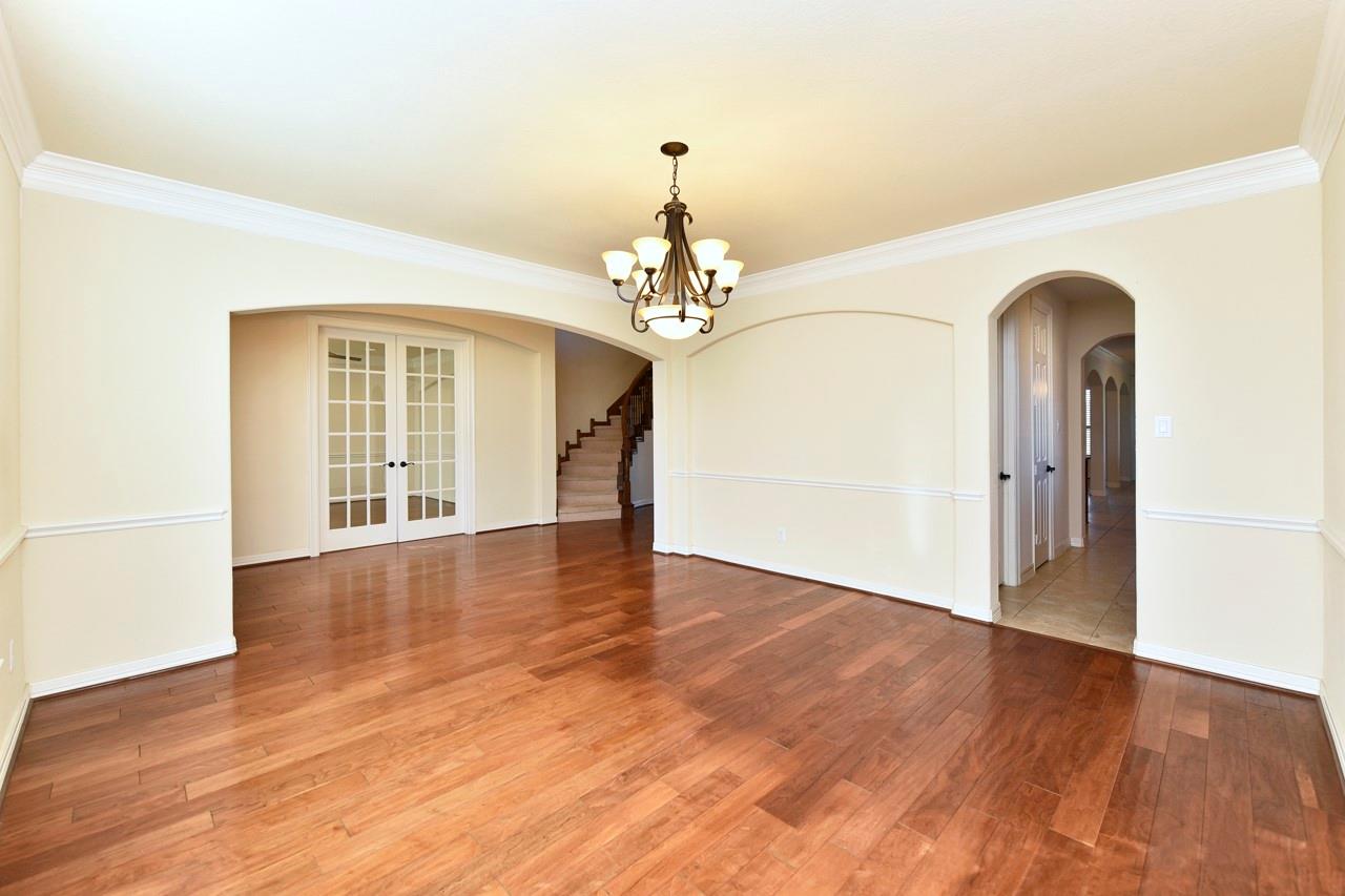 6010 Crystal Water Drive