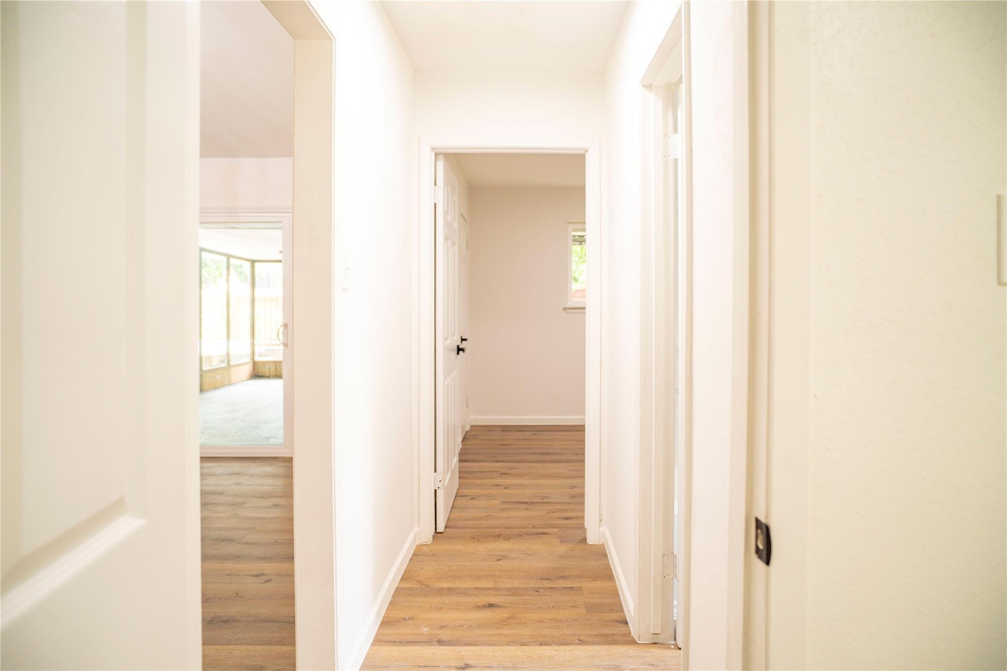 9214 Woodland Oaks Drive