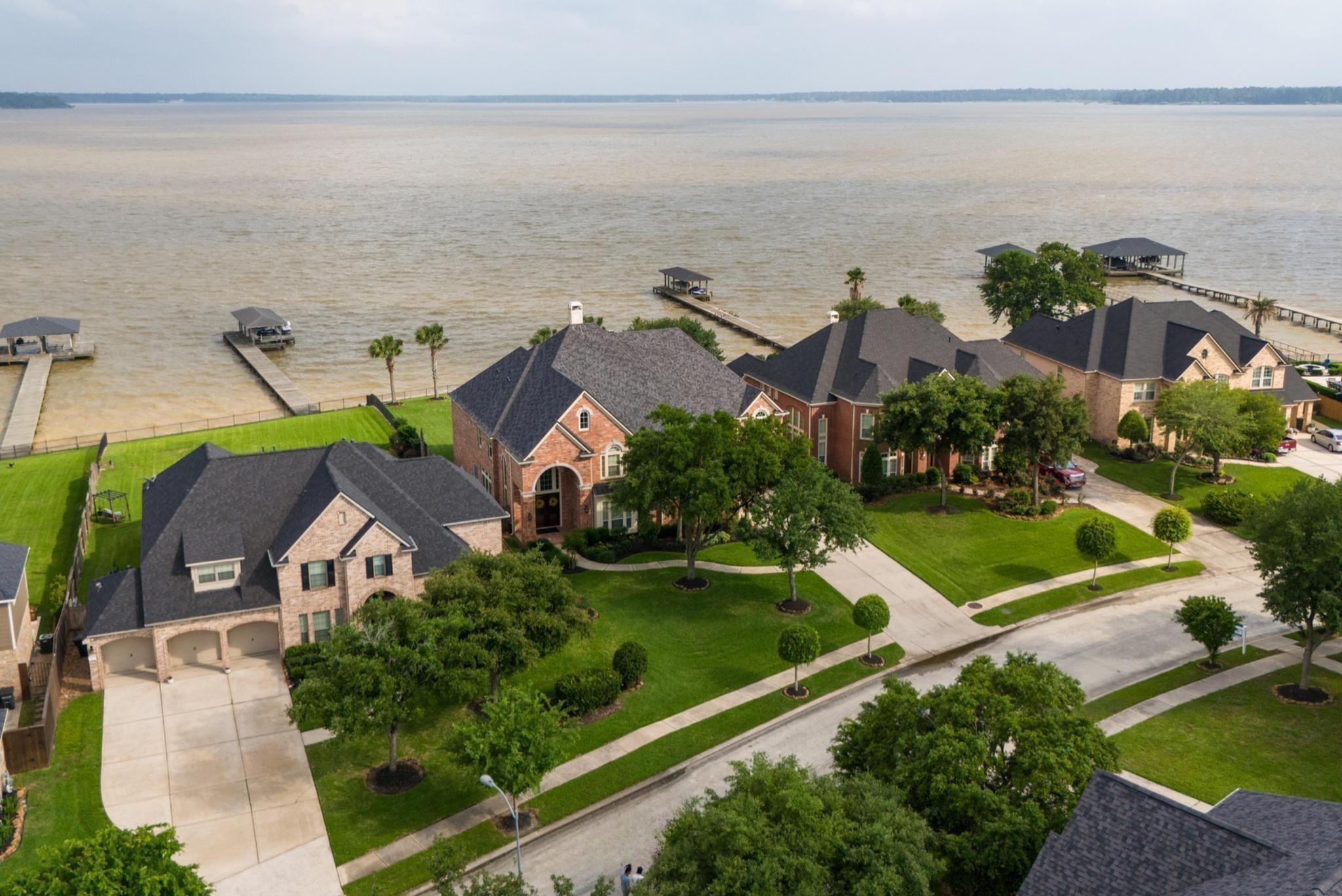 13706 Elm Shores Drive