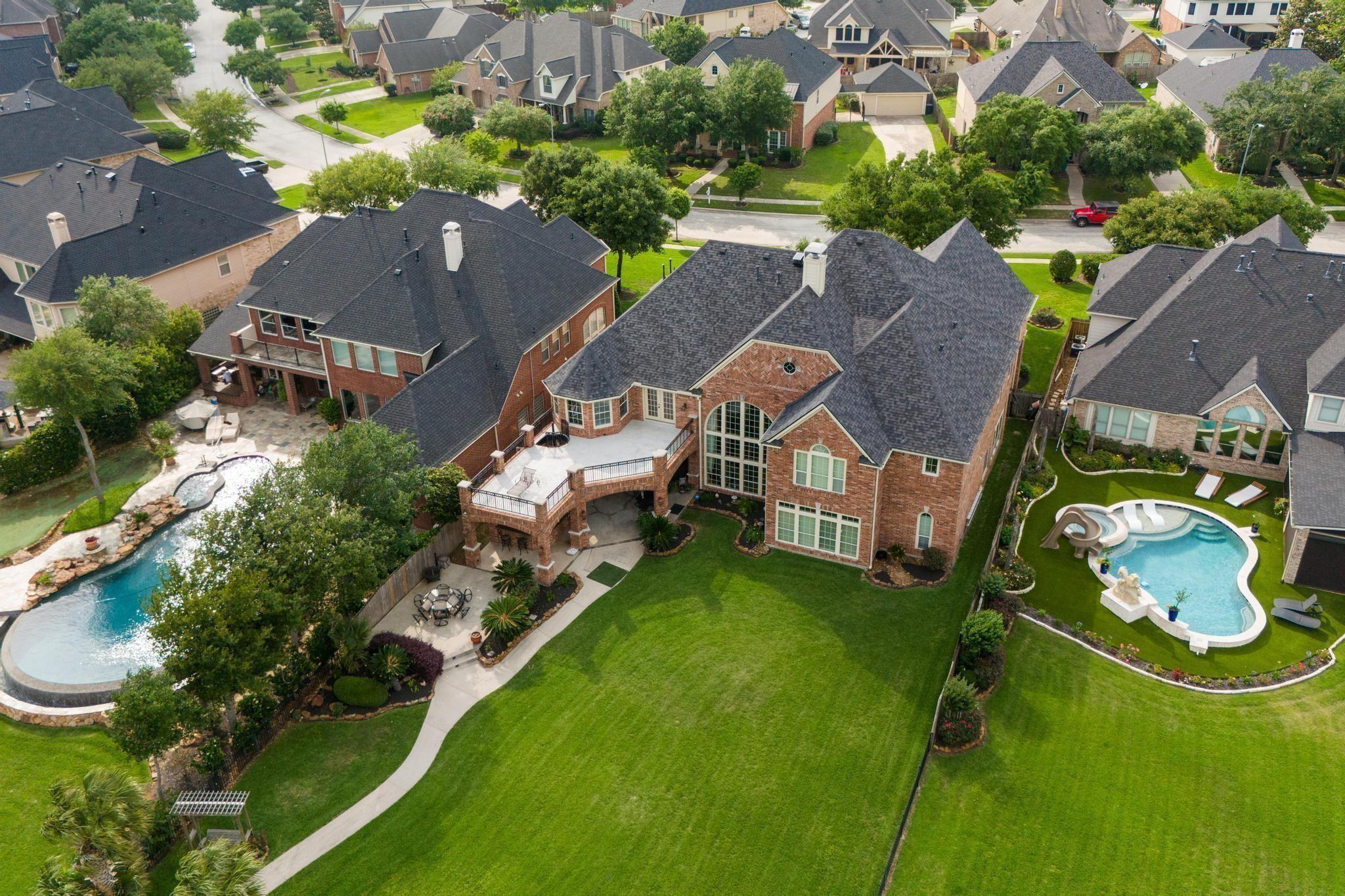 13706 Elm Shores Drive