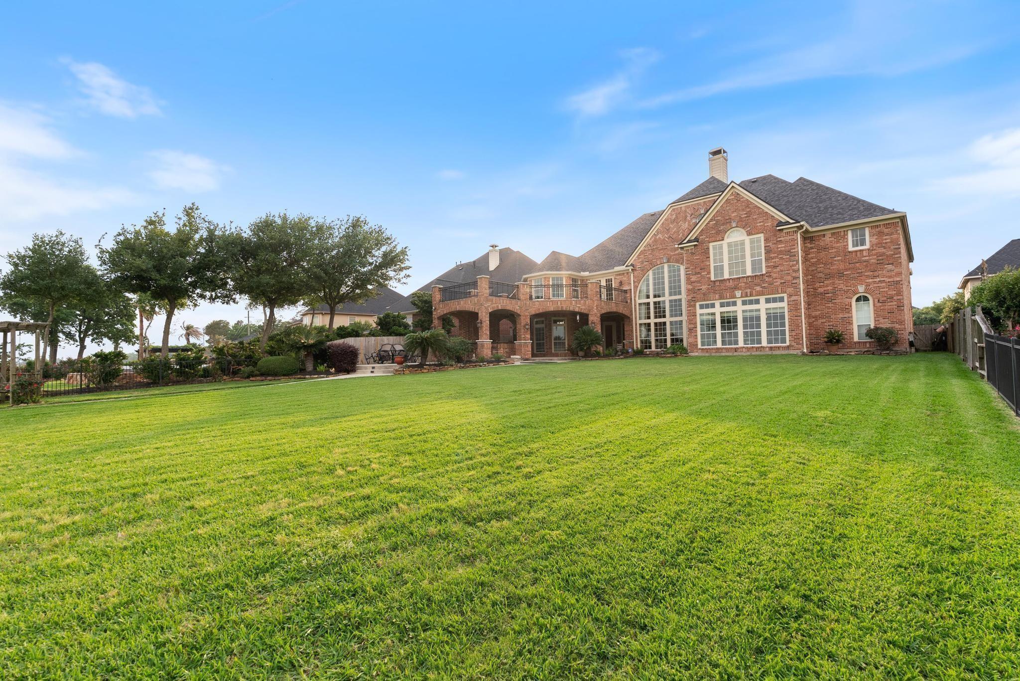 13706 Elm Shores Drive
