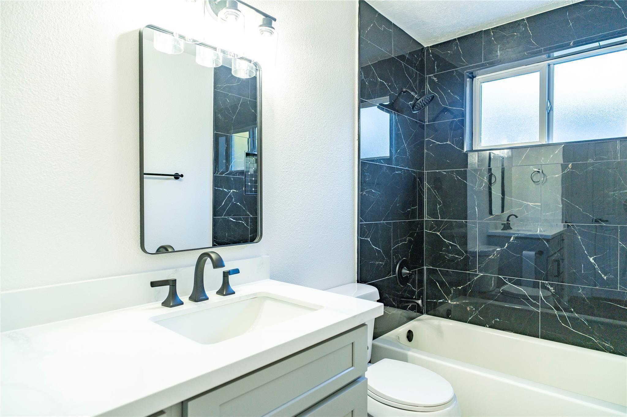 10907 Sharpview Drive