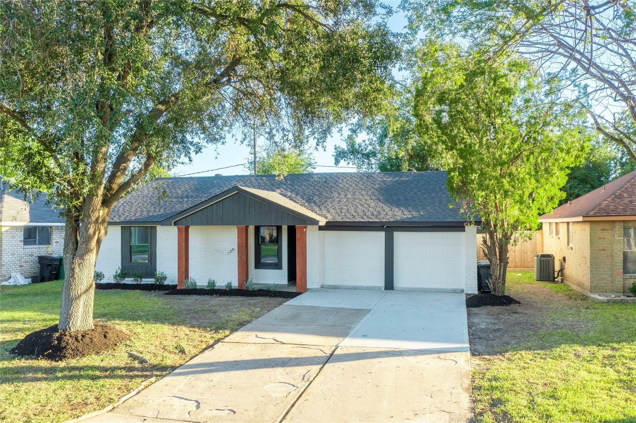 10907 Sharpview Drive