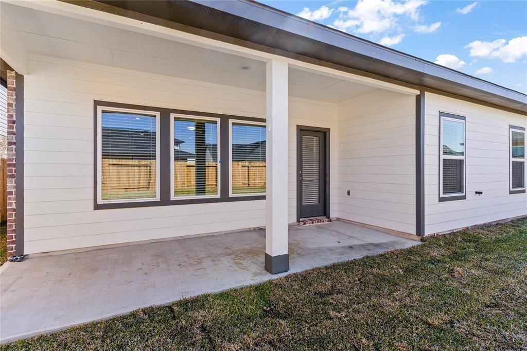 29318 Hoelzen Hollow Drive