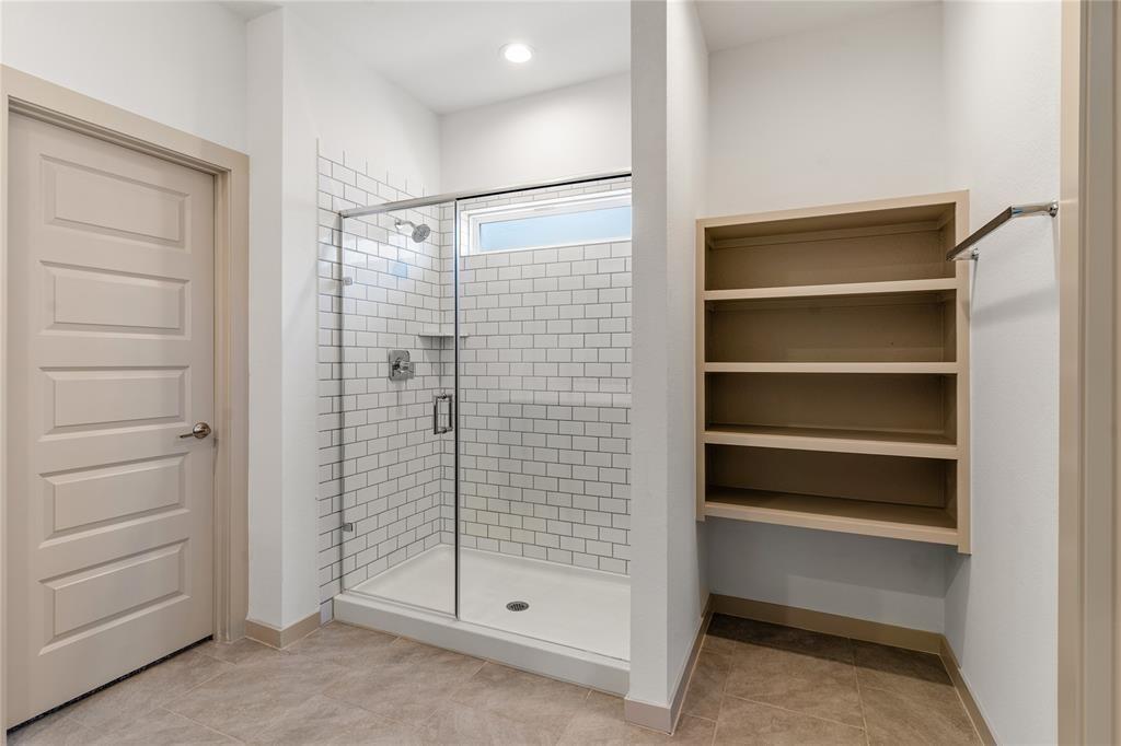 29318 Hoelzen Hollow Drive