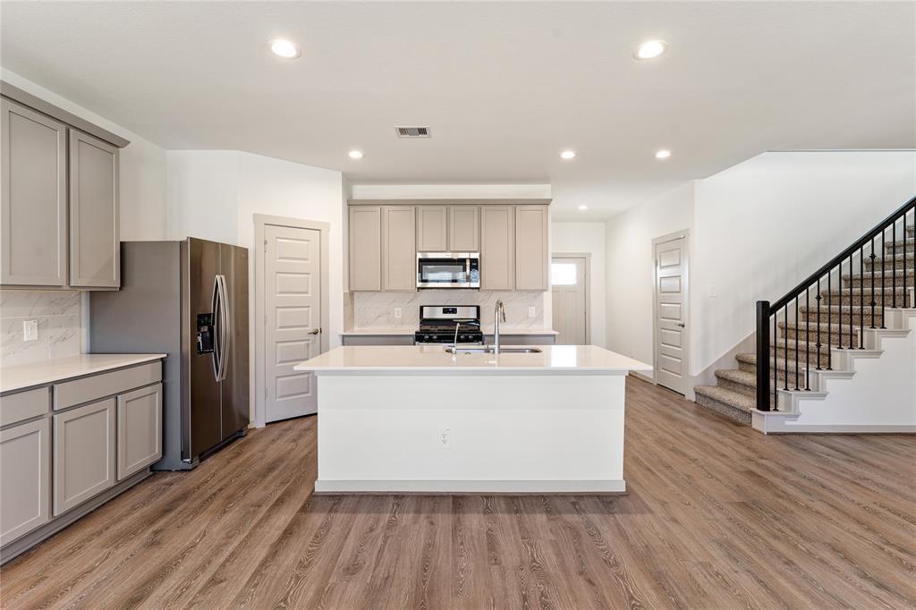 29318 Hoelzen Hollow Drive