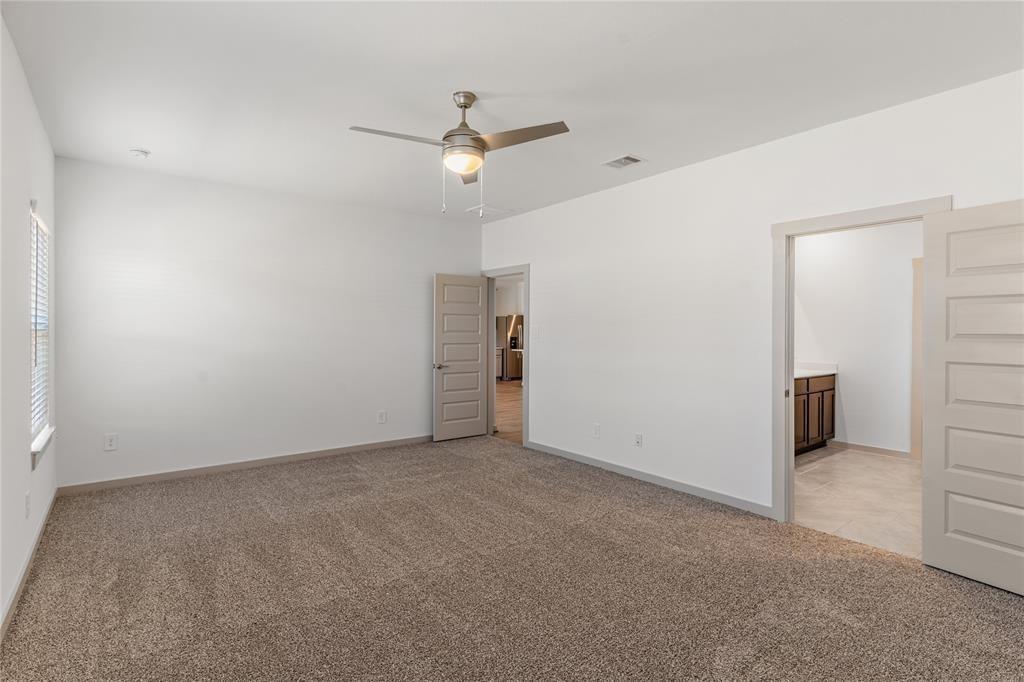 29318 Hoelzen Hollow Drive