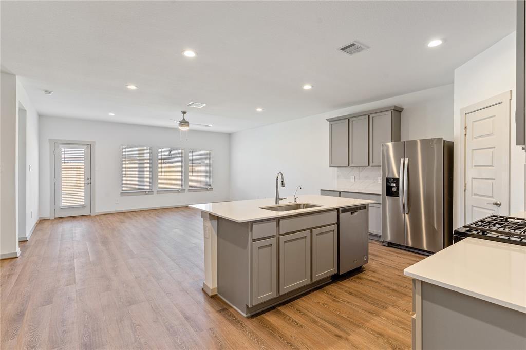 29318 Hoelzen Hollow Drive