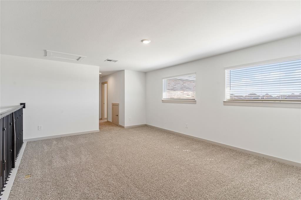 29318 Hoelzen Hollow Drive