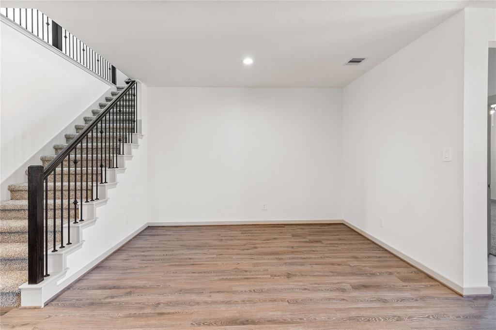 29318 Hoelzen Hollow Drive